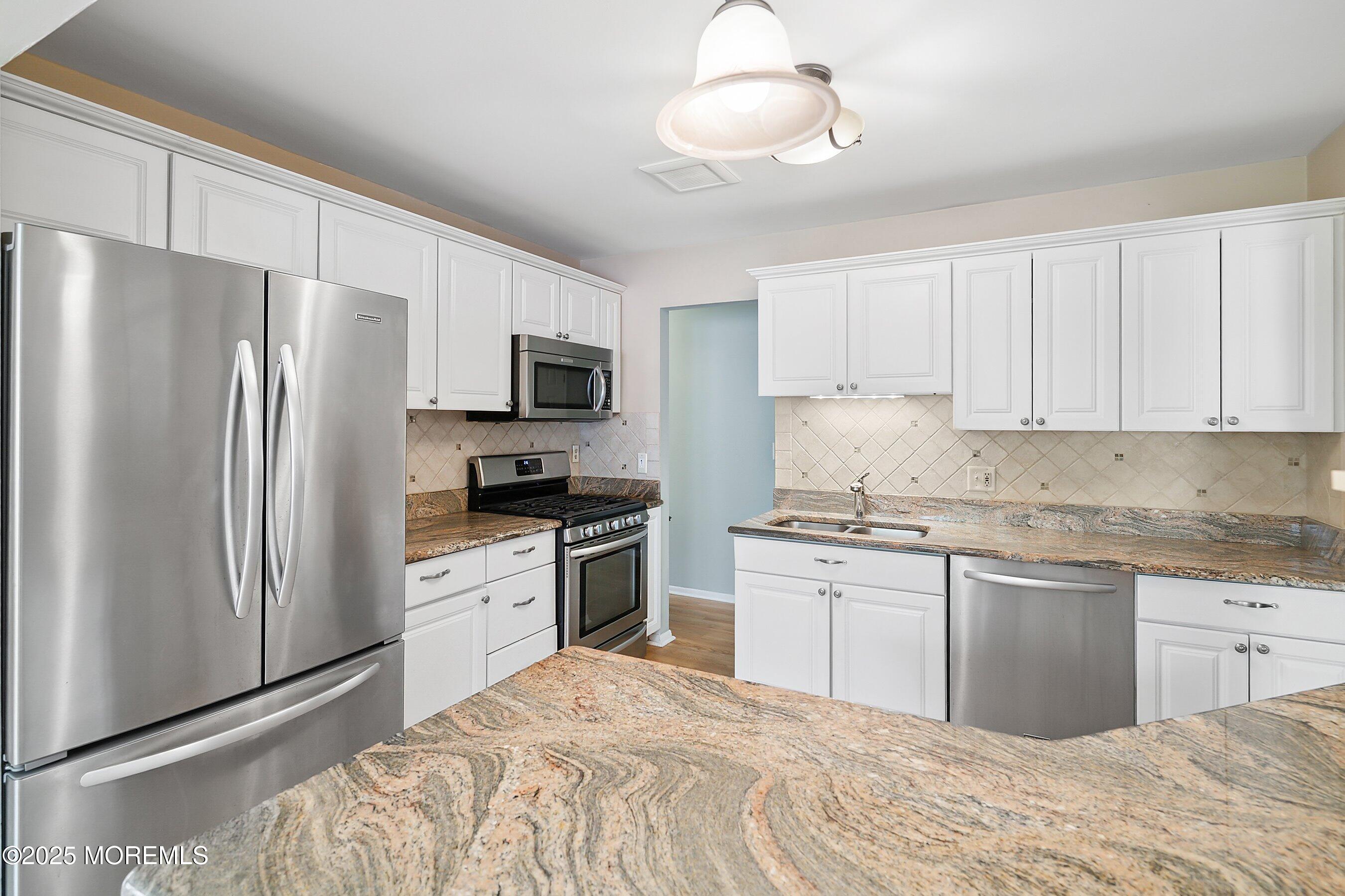 53 Birchwood Court, Tinton Falls, New Jersey image 16