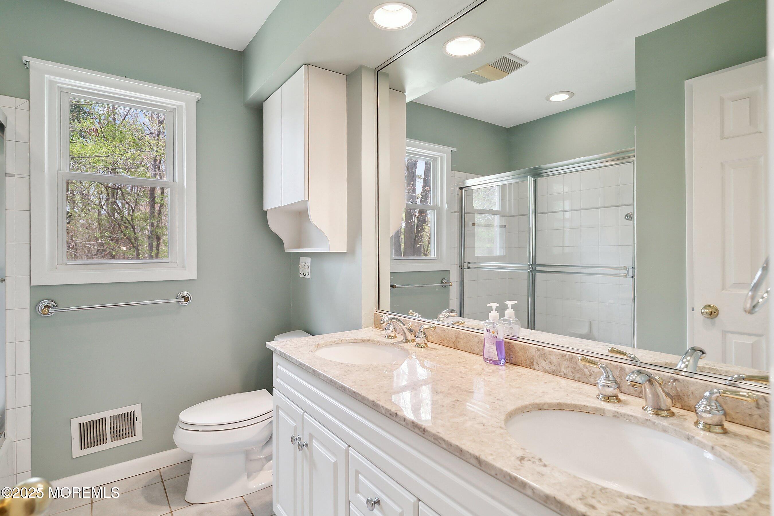 53 Birchwood Court, Tinton Falls, New Jersey image 26