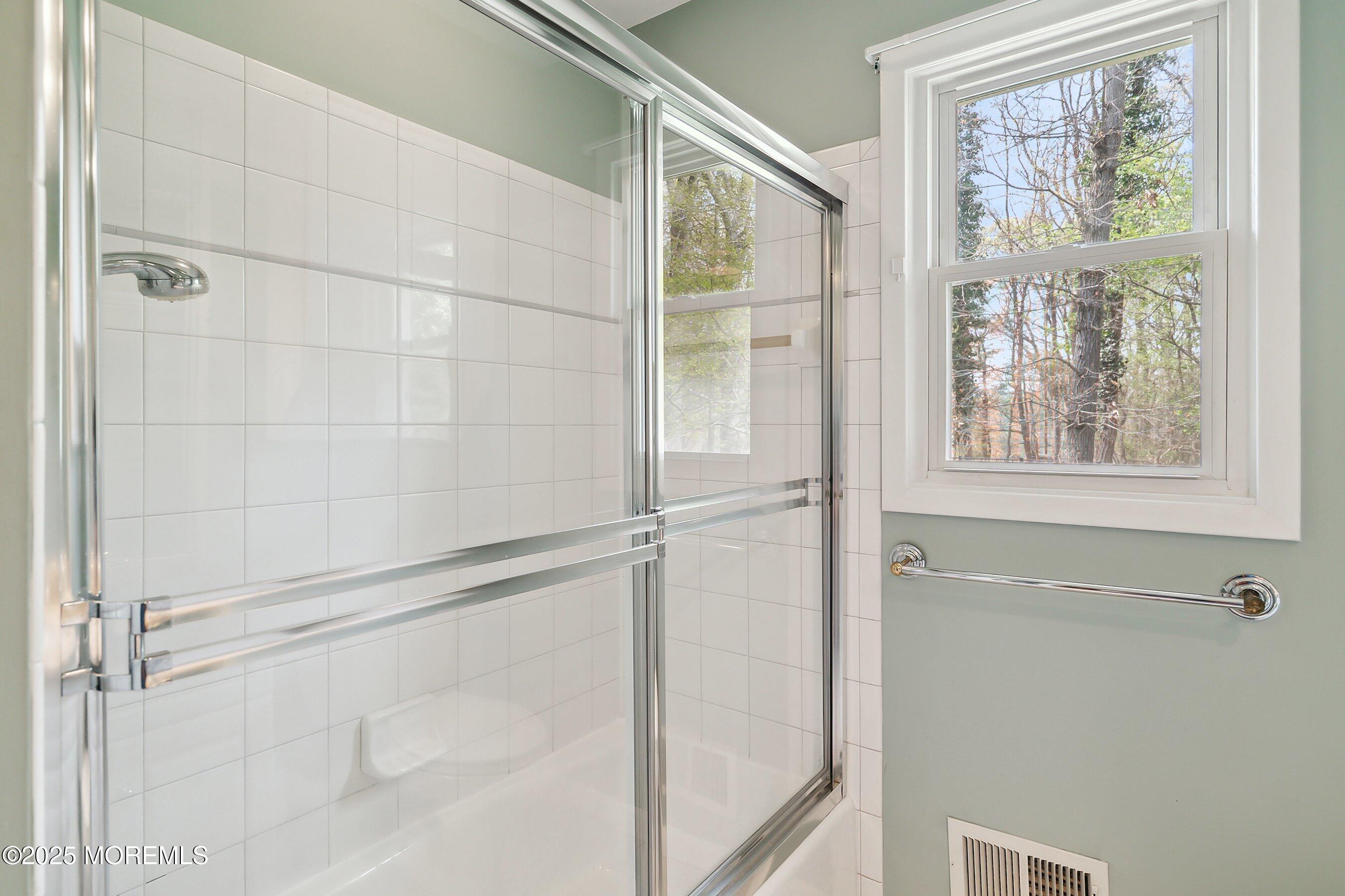 53 Birchwood Court, Tinton Falls, New Jersey image 27