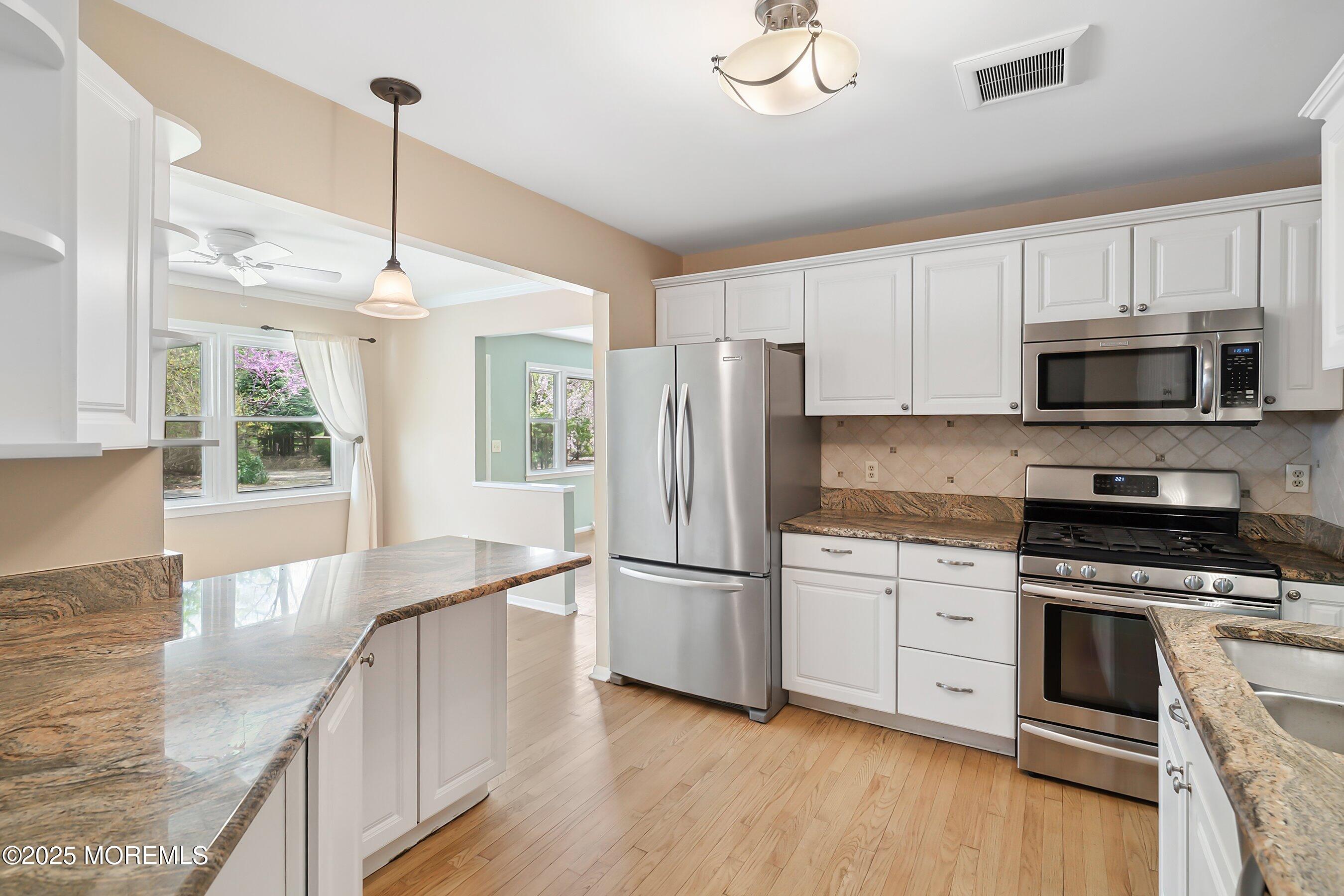 53 Birchwood Court, Tinton Falls, New Jersey image 14