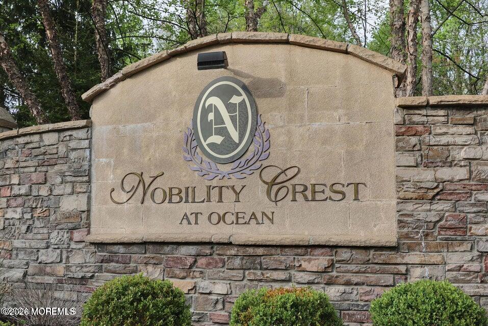 7 Centre Street 2101