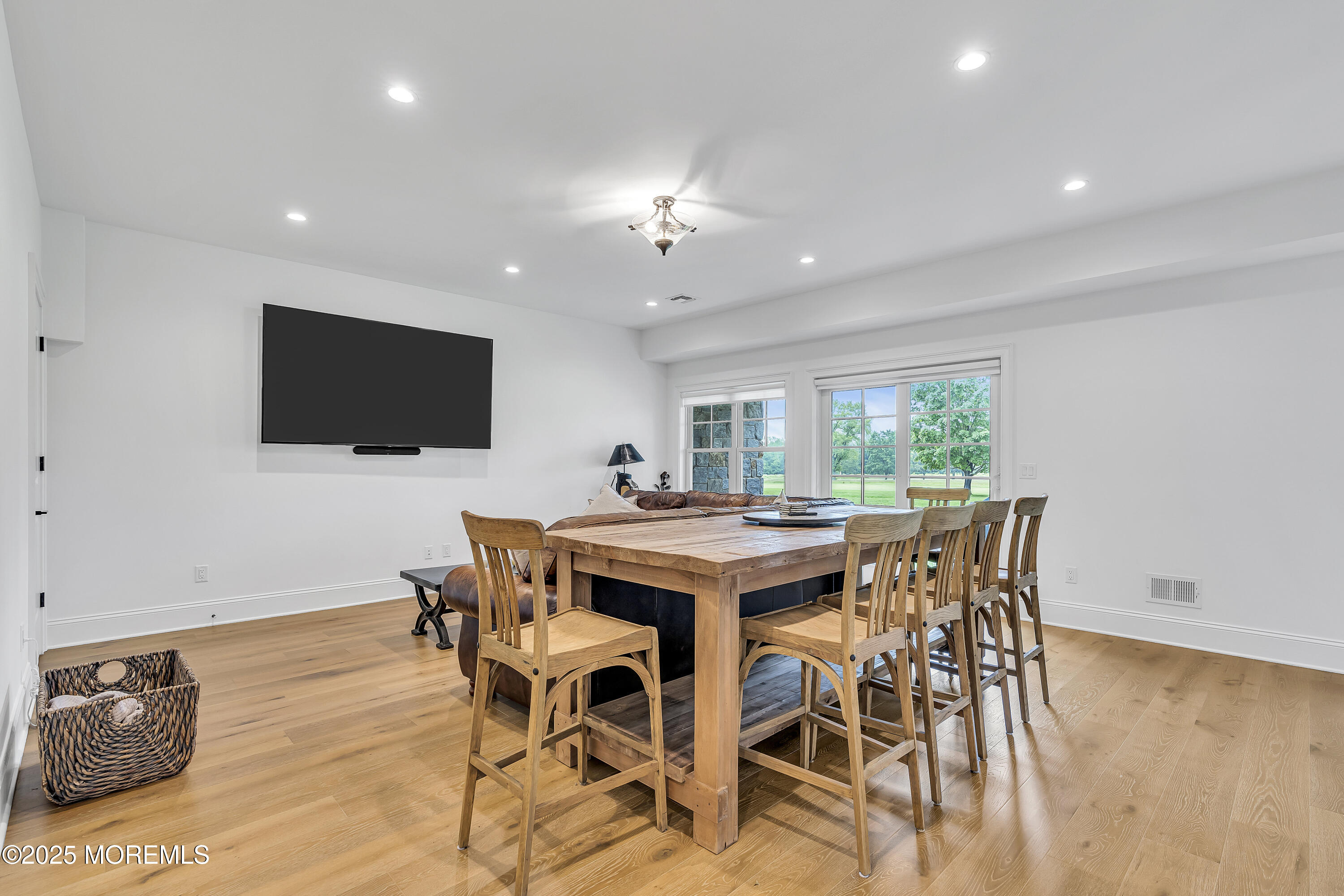 111 Eagle Way, Eatontown, New Jersey image 39