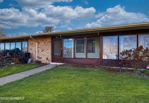 17C Sterling Street Manchester NJ 08759