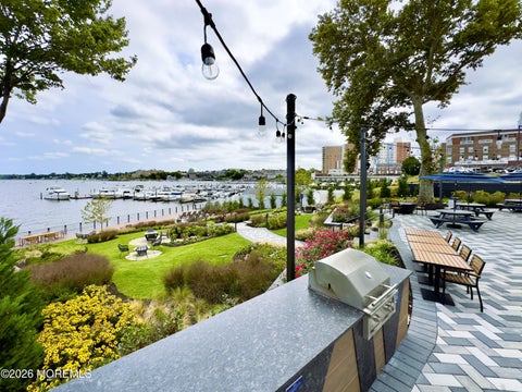 Apartment For Rent - 122-3A Bodman Place<br/> Red Bank, NJ 07701