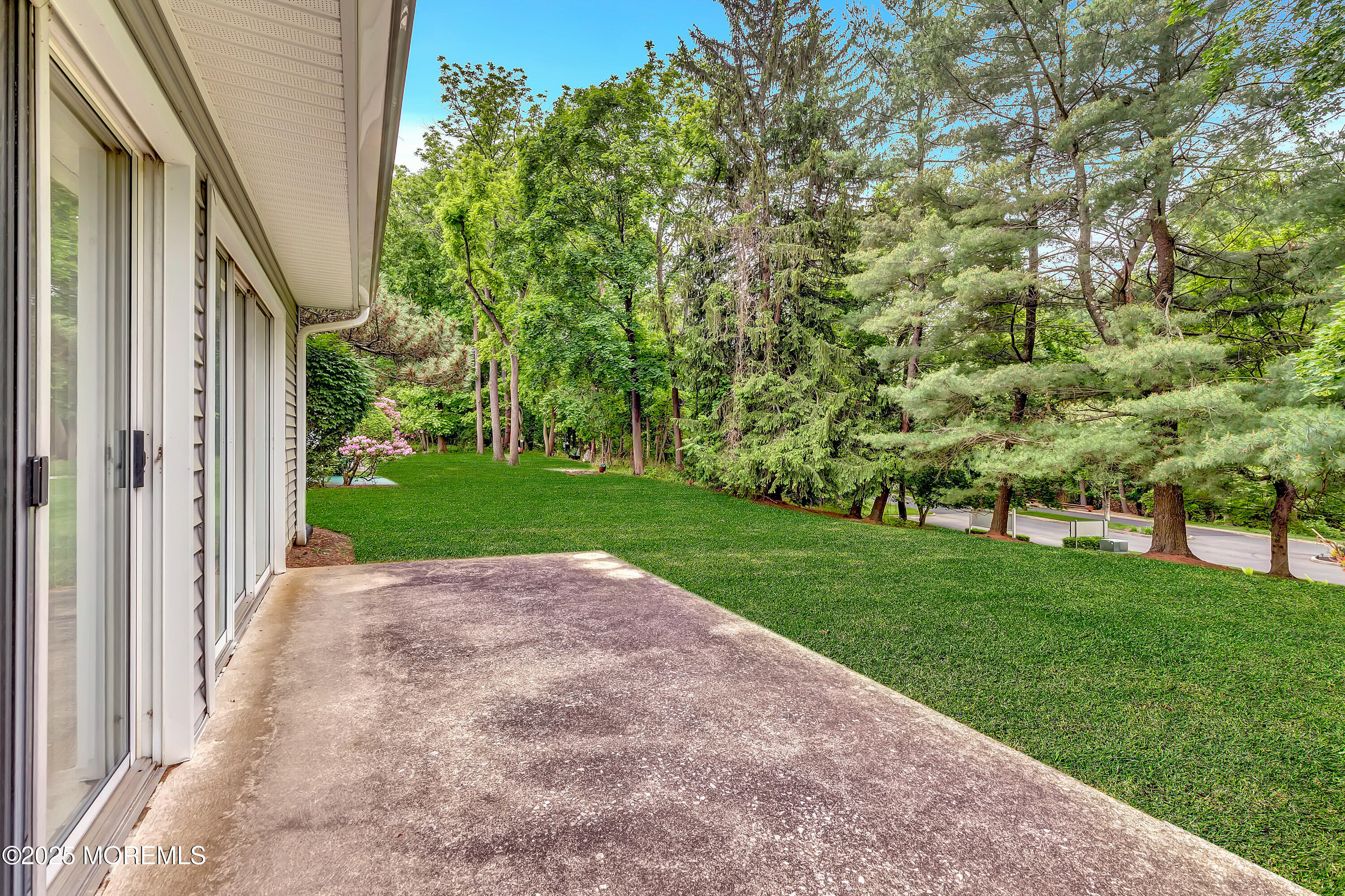 72 Boxwood Terrace, Red Bank, New Jersey image 24