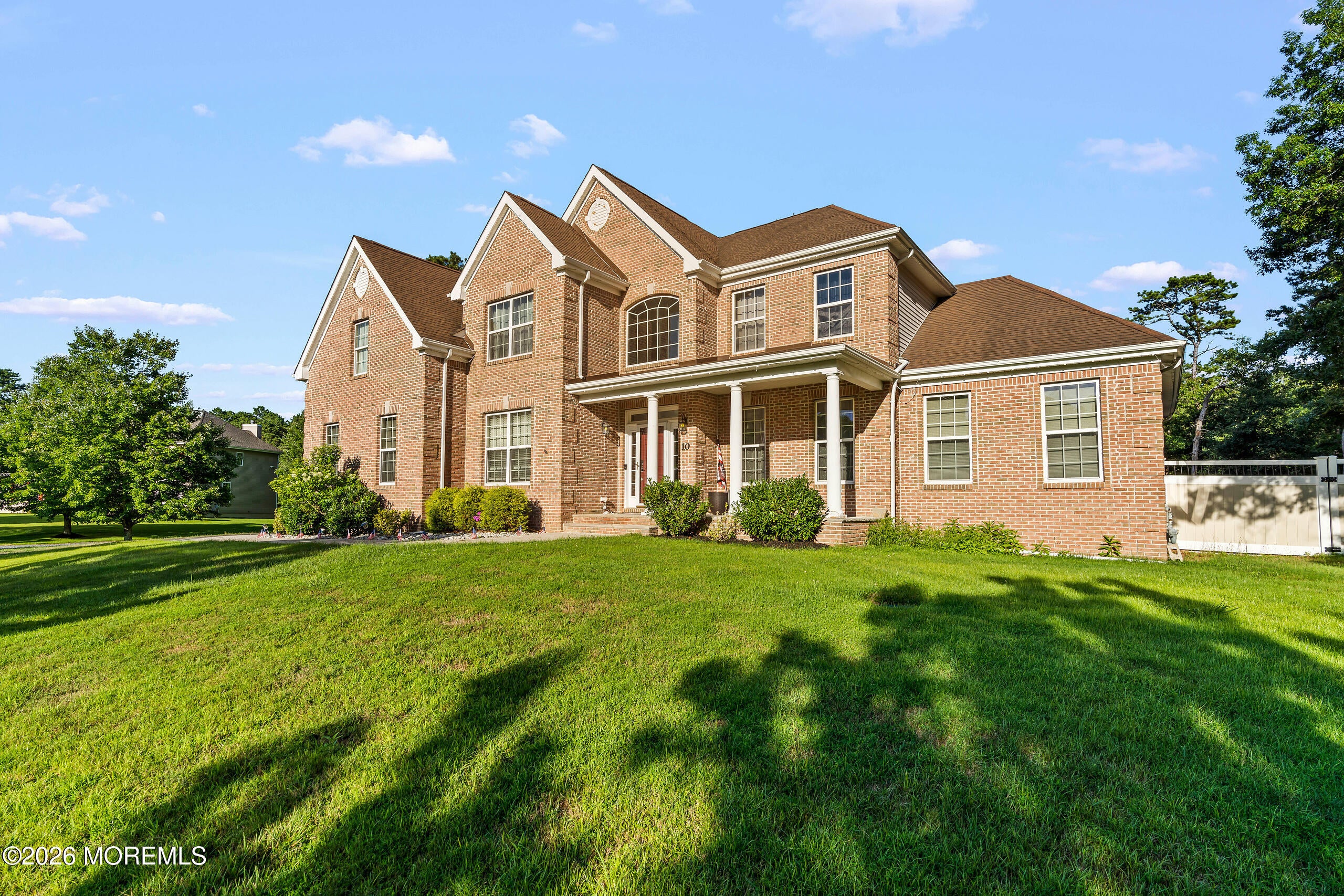 10 Altori Court