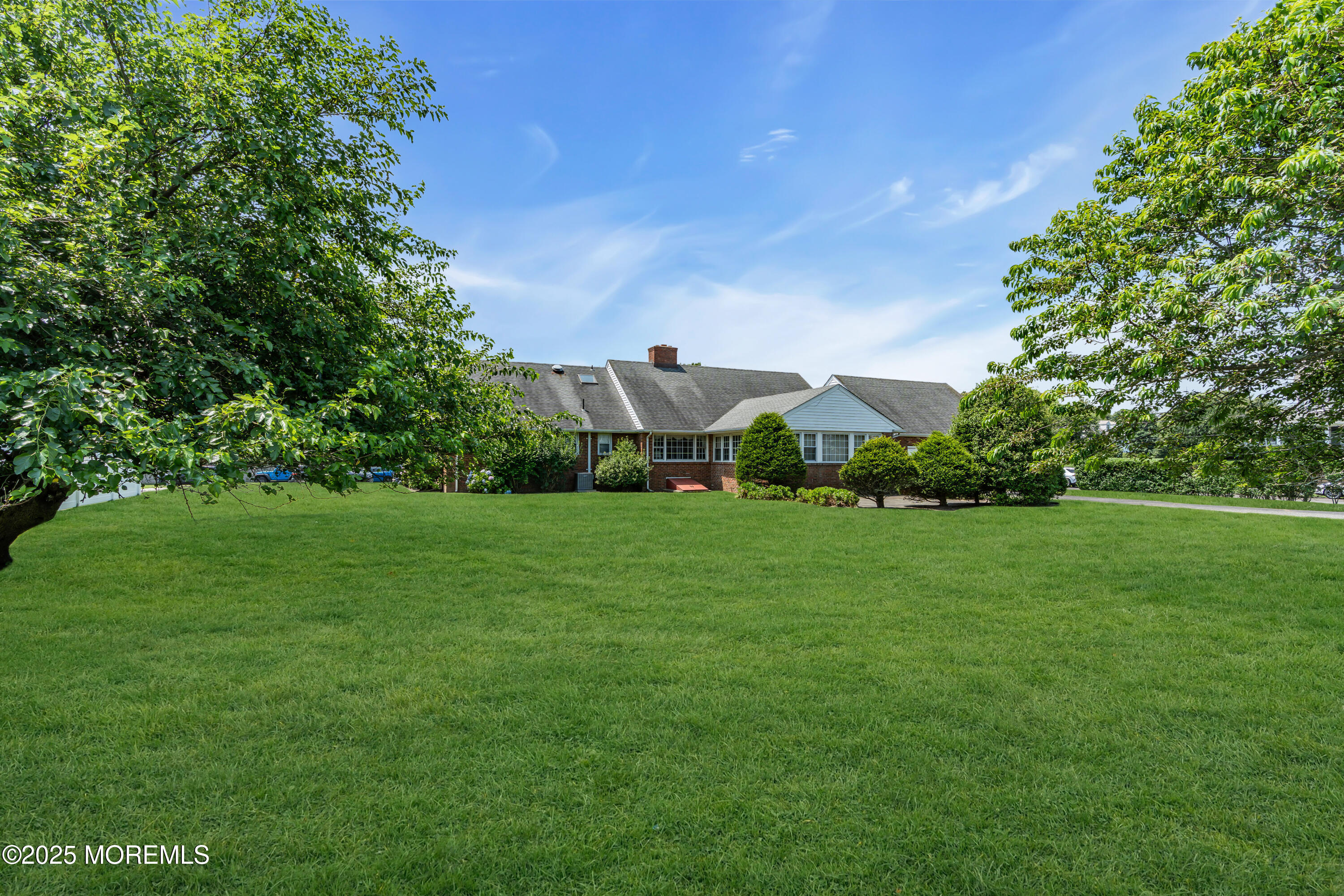 12 Lorraine Avenue