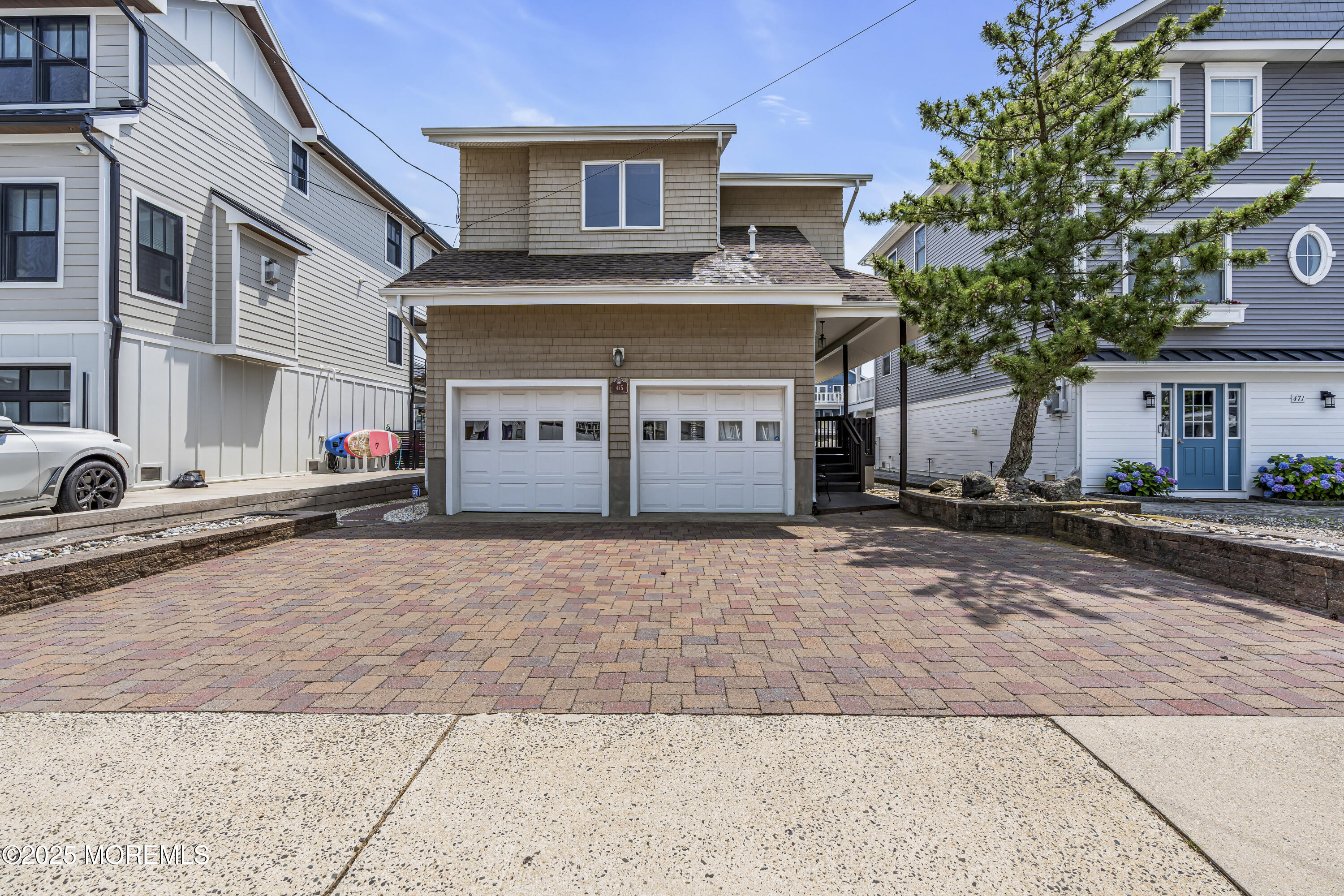 475 Long Avenue