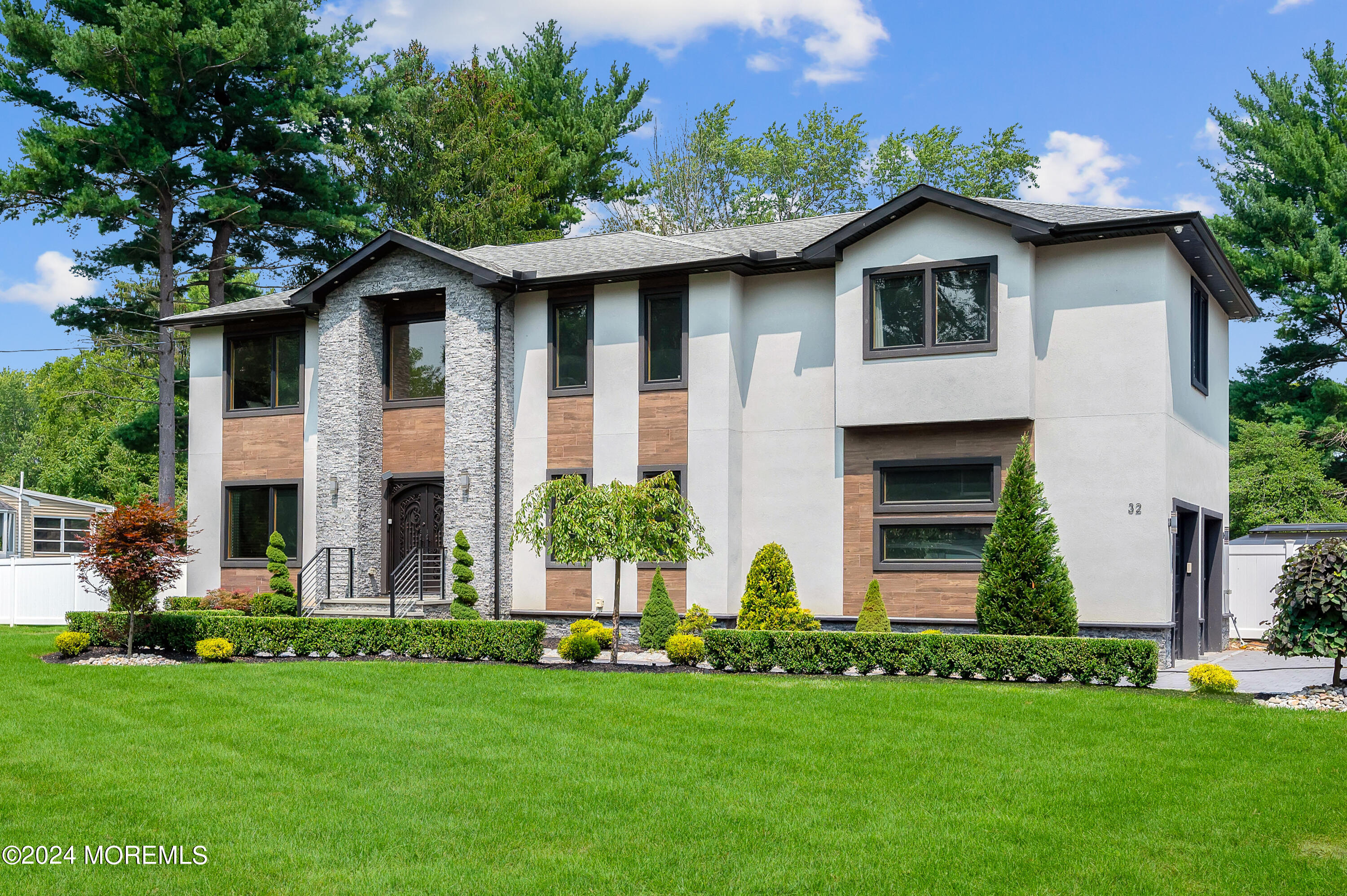 32 Joysan Terrace, Freehold, New Jersey image 7