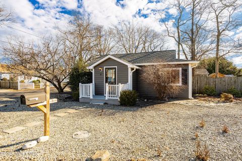 Photo of 4 Mayfair Court, Brick, NJ 08723 (MLS # 22600996)