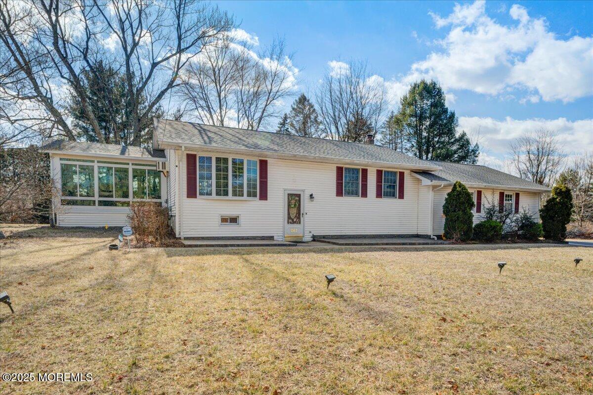 267 Sweetmans Lane, Millstone, New Jersey image 2