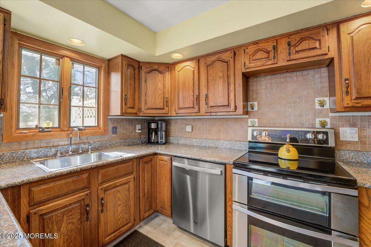 267 Sweetmans Lane, Millstone, New Jersey image 7