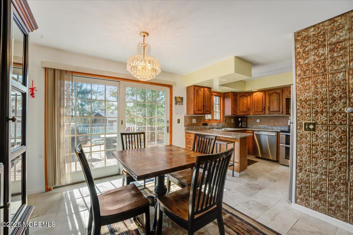 267 Sweetmans Lane, Millstone, New Jersey image 5