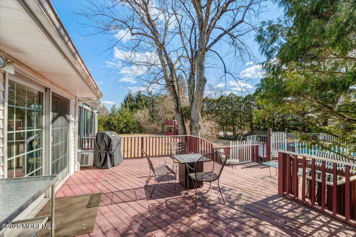 267 Sweetmans Lane, Millstone, New Jersey image 22