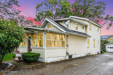 Photo of 718 Radnor Avenue, Pine Beach, NJ 08741 (MLS # 22531118)