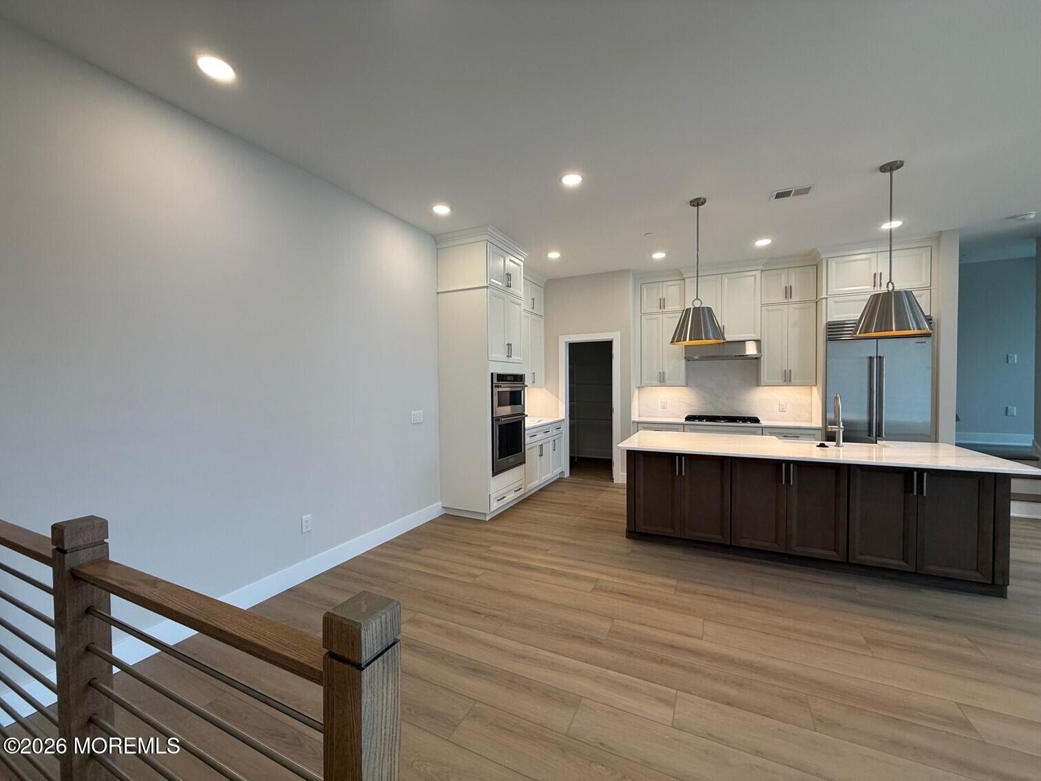 415A Lake Avenue 412
