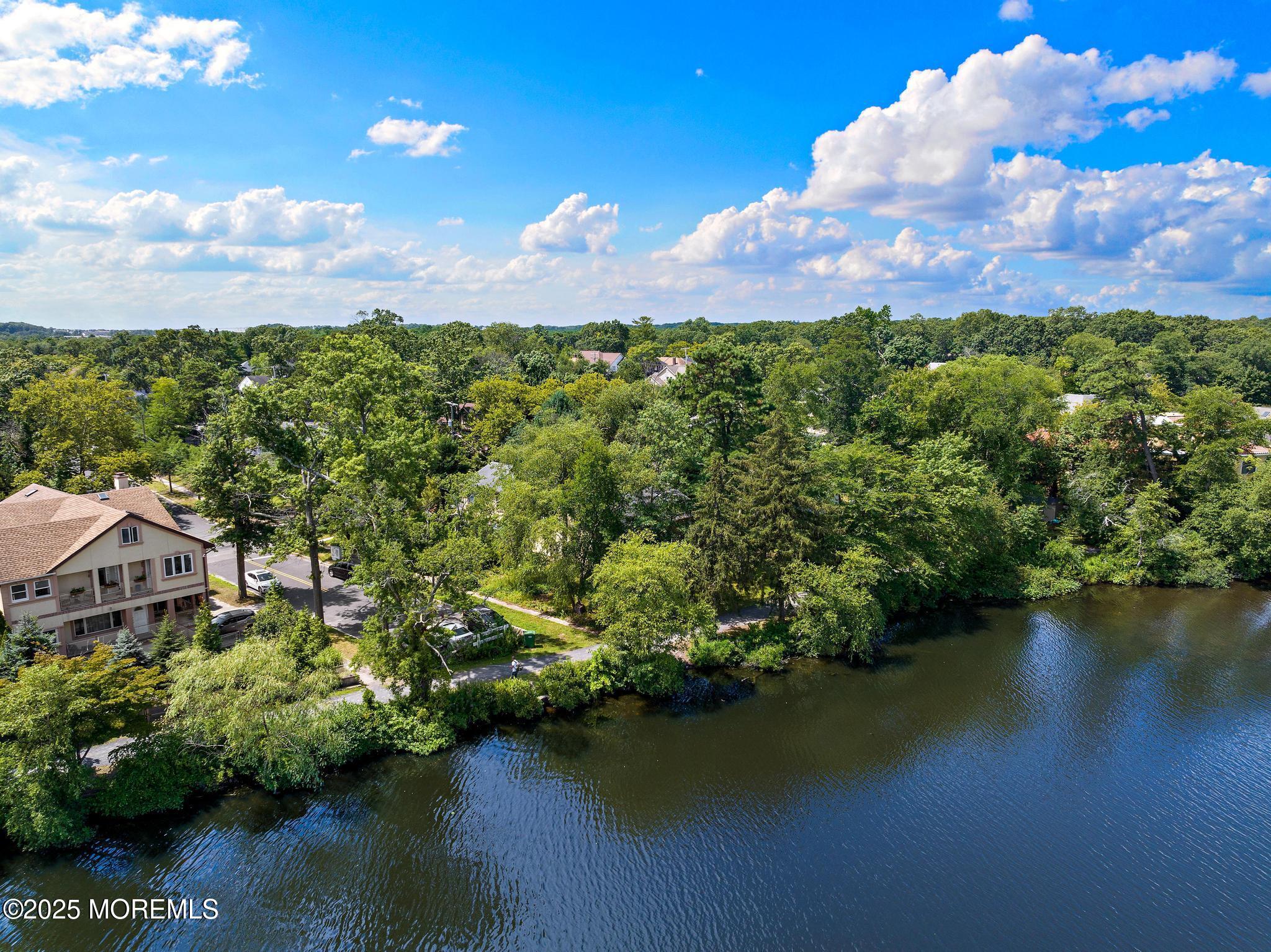 107 S Lake Drive, Lakewood, New Jersey image 24