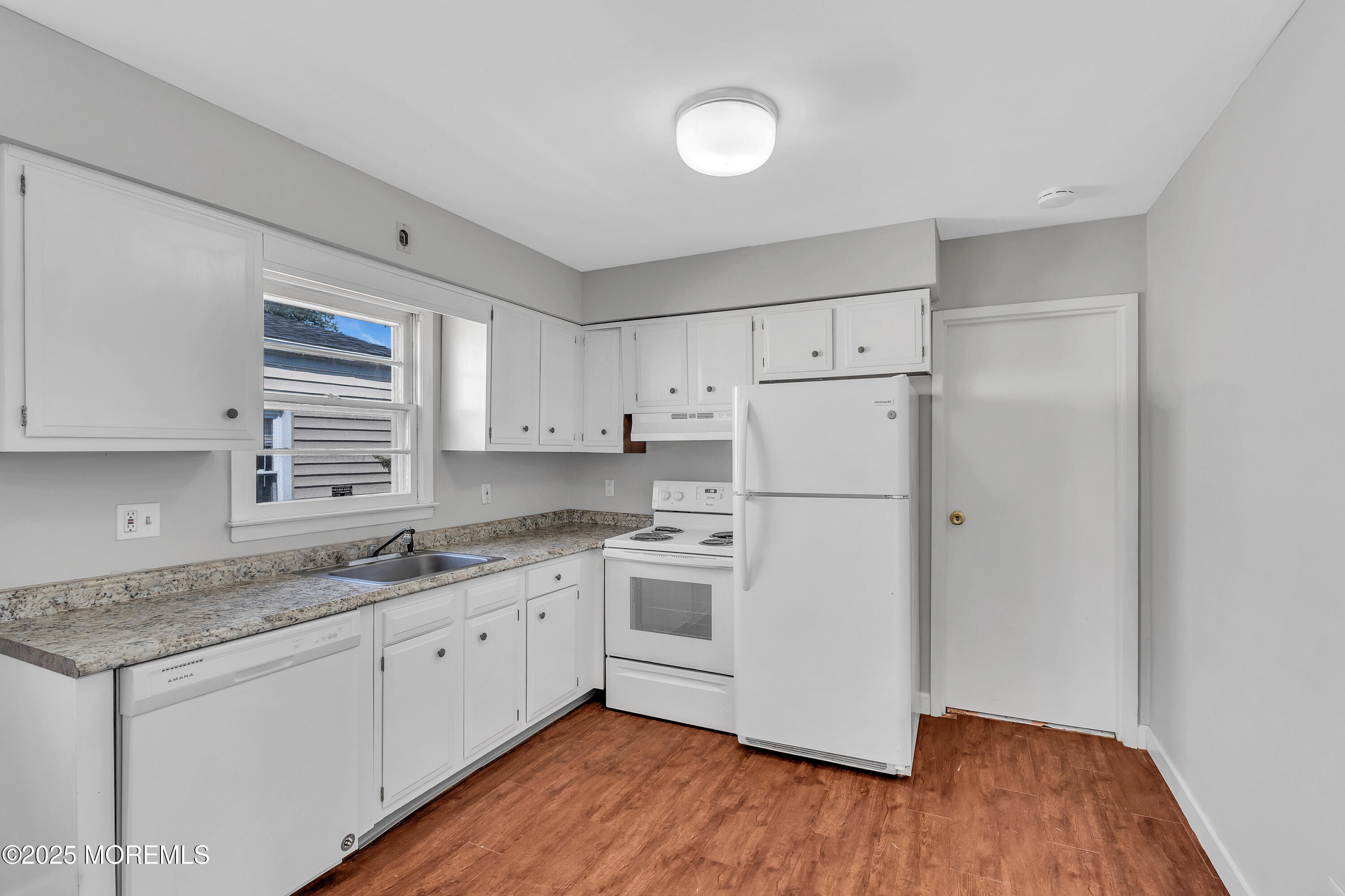 560 Martin Road, Toms River, New Jersey image 9