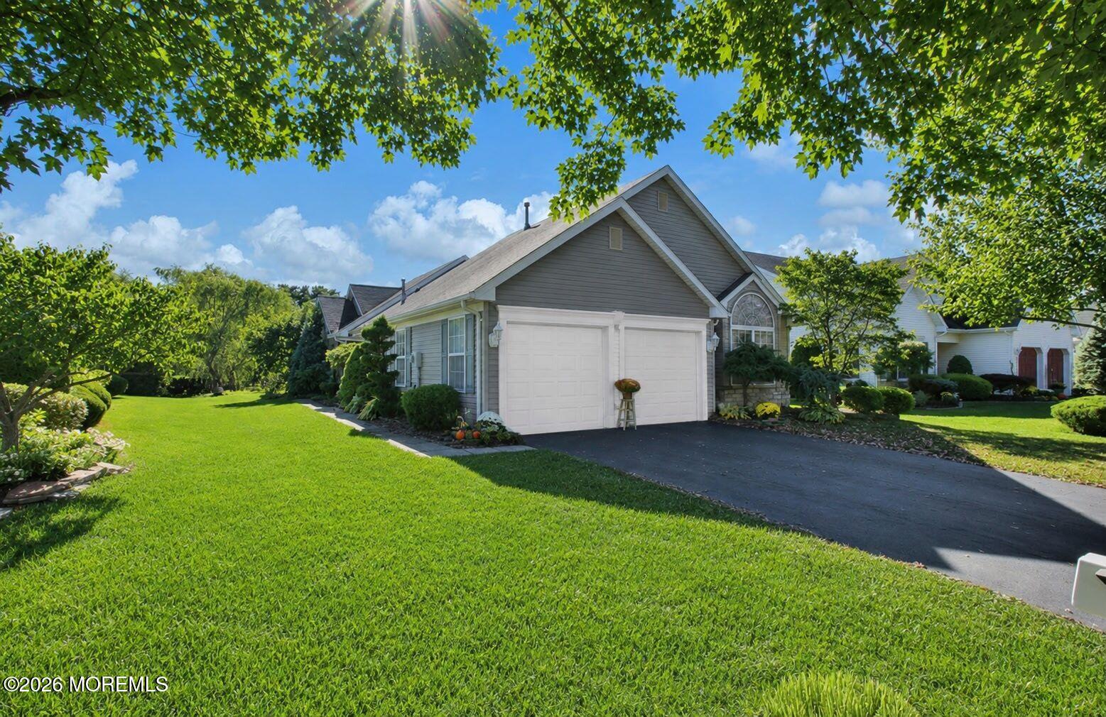 Photo 1 of 40 — 4 Rosewood Court, Lakewood, NJ 08701