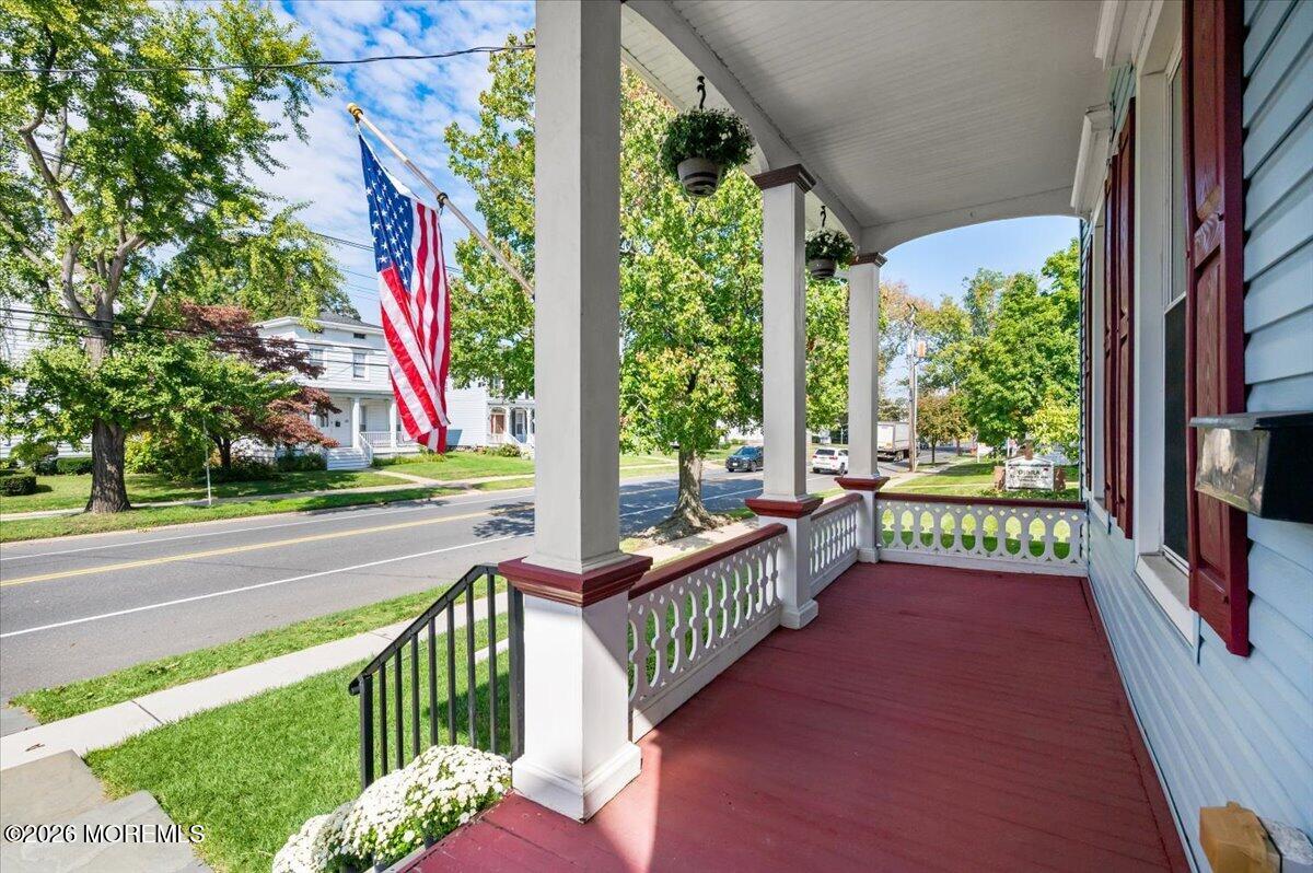 102 W Main Street