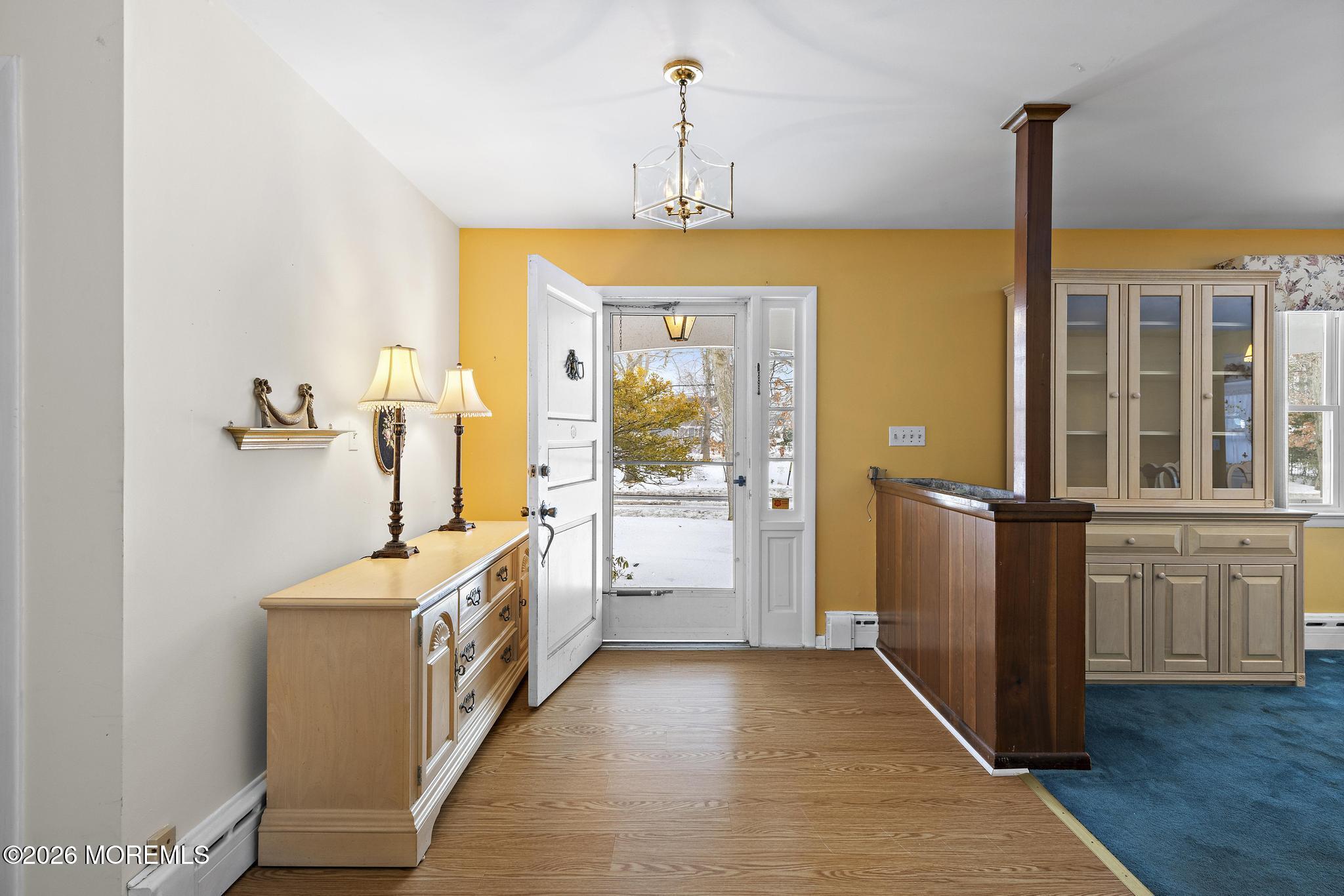 568 Shrewsbury Avenue