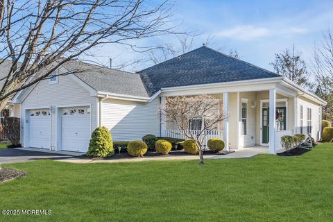 Photo of 12 Quicksilver Court, Lakewood, NJ 08701 (MLS # 22600003)