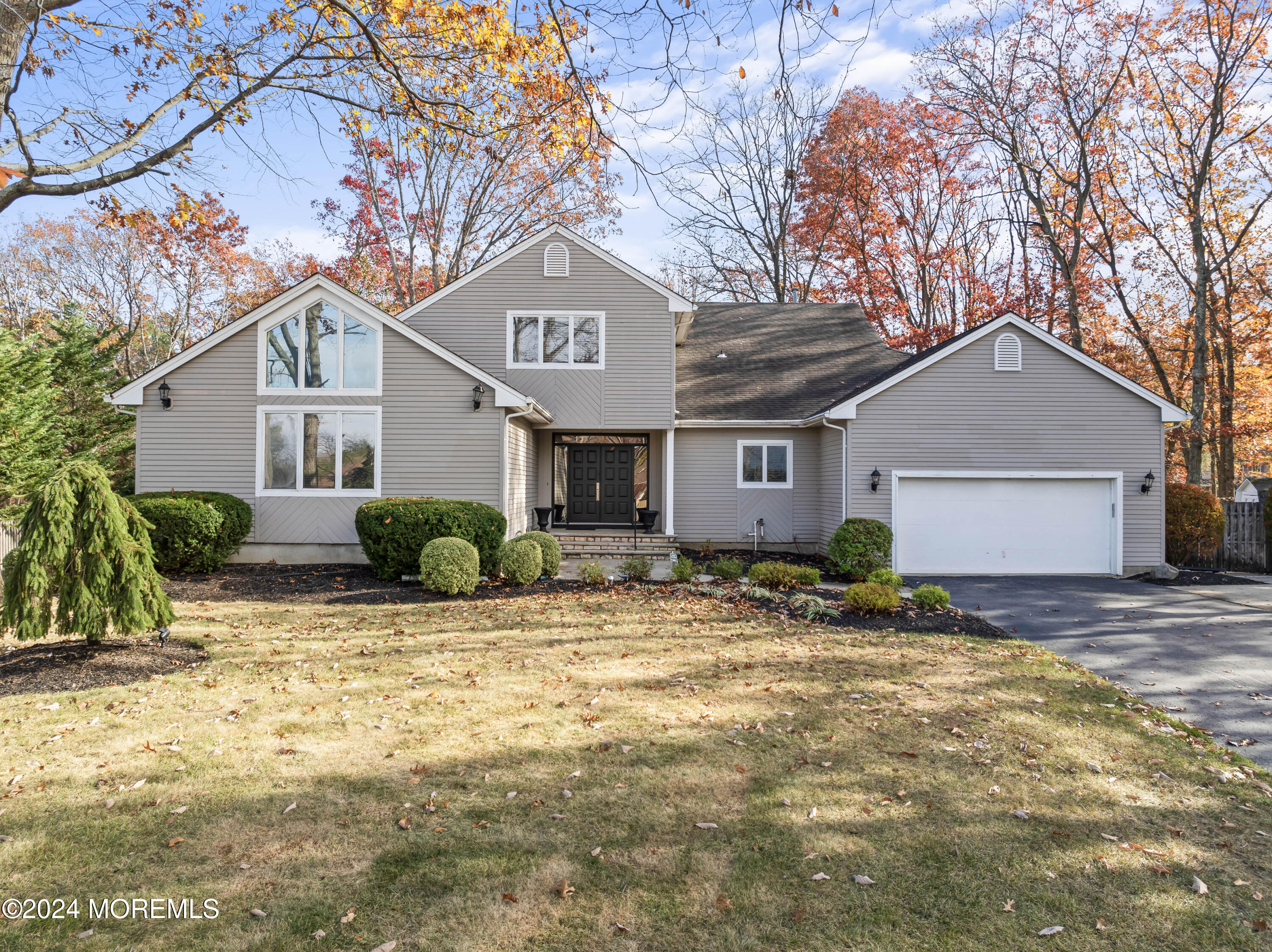 88 Windsor Drive, Eatontown, New Jersey image 3