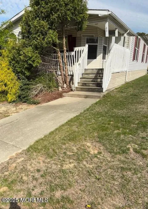 MLS: 22513691
