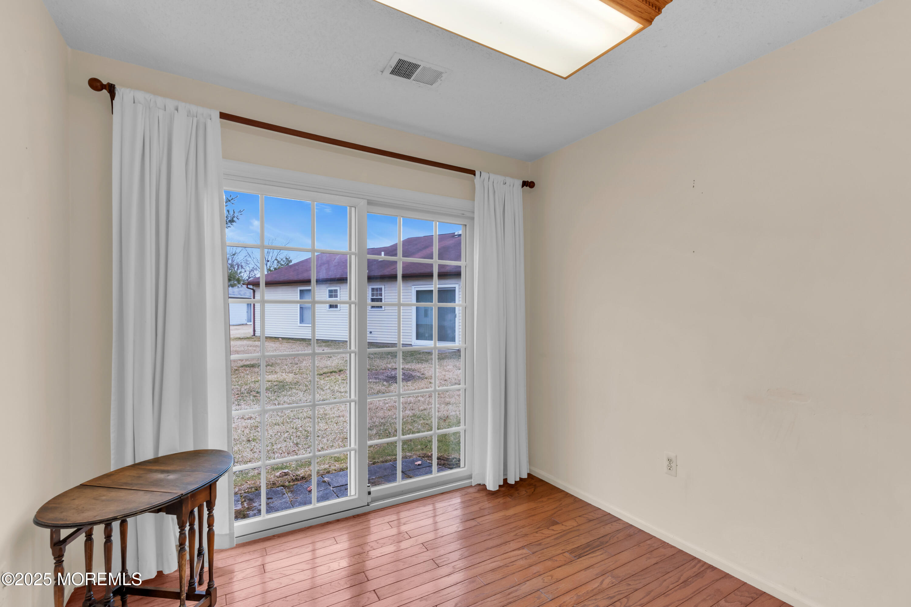 46 Edgeware Close #1000, Freehold, New Jersey image 13