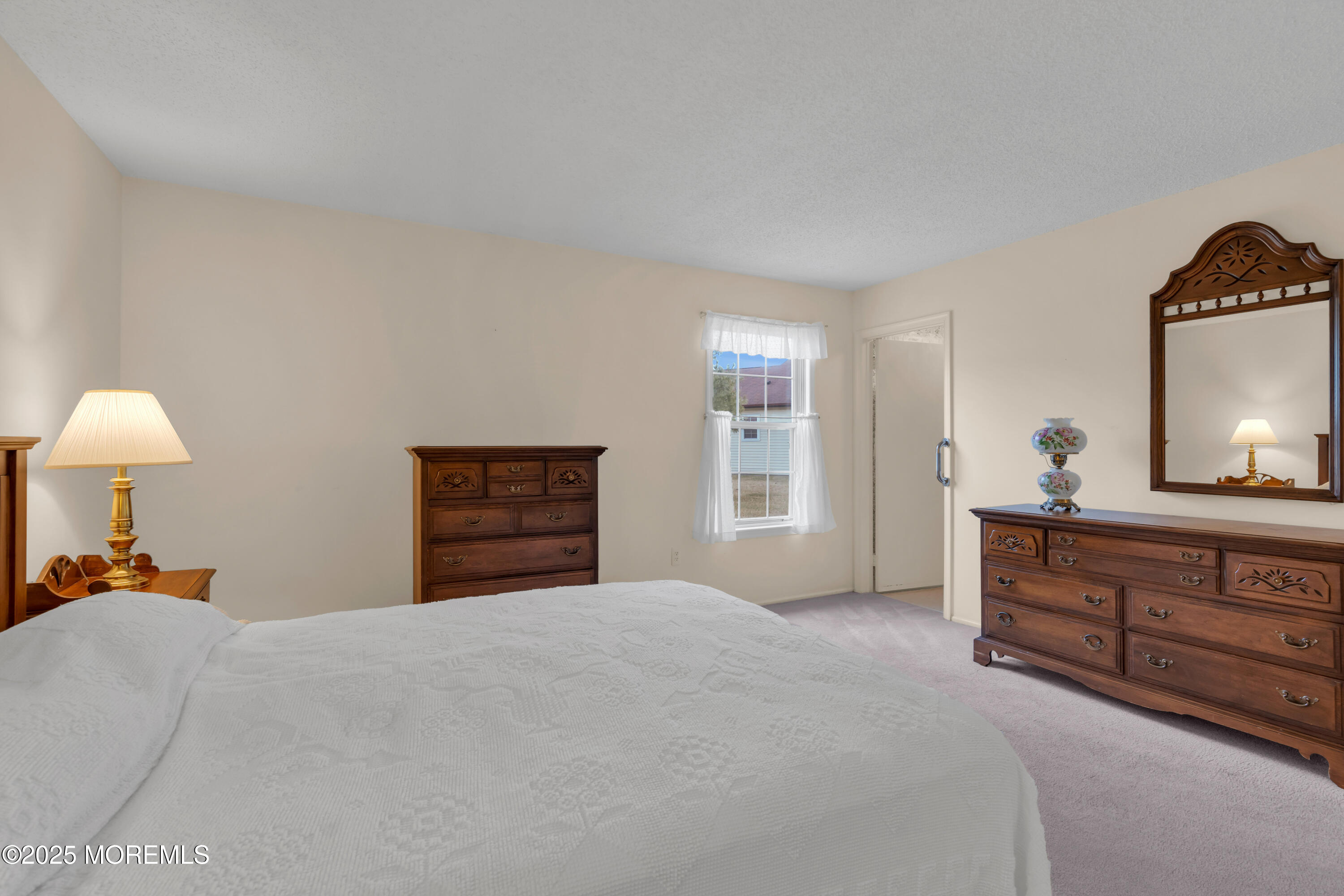 46 Edgeware Close #1000, Freehold, New Jersey image 17