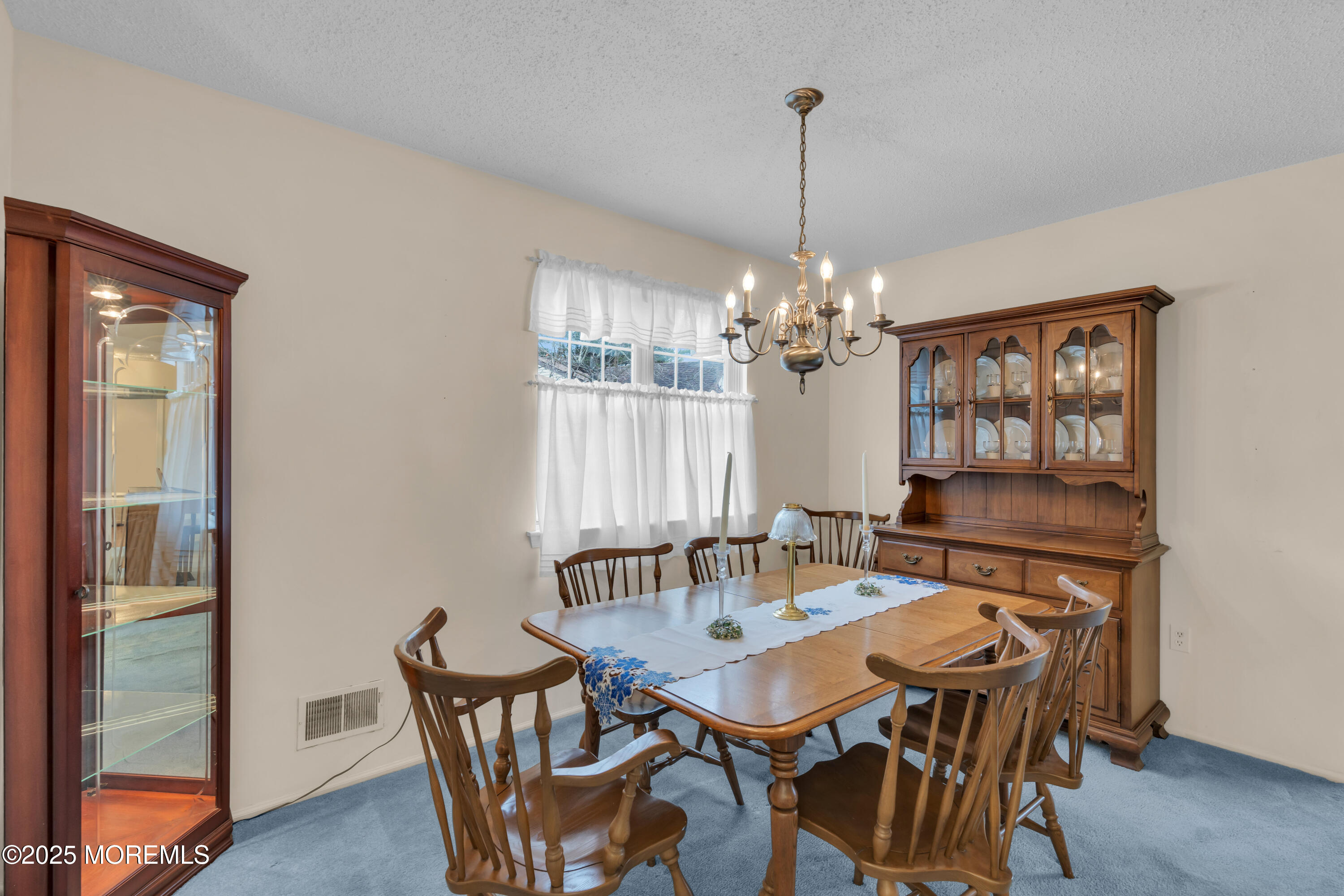 46 Edgeware Close #1000, Freehold, New Jersey image 8