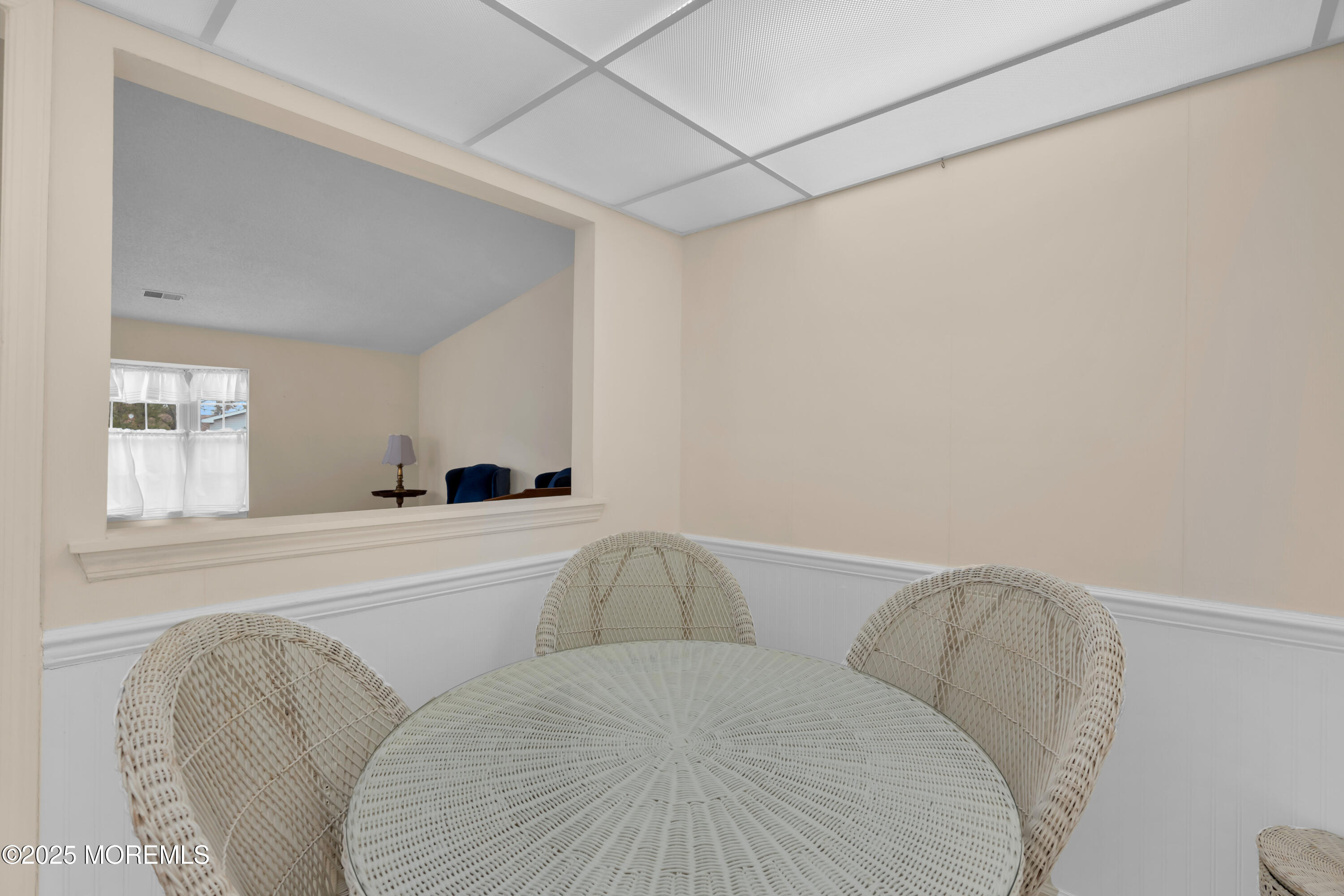 46 Edgeware Close #1000, Freehold, New Jersey image 12