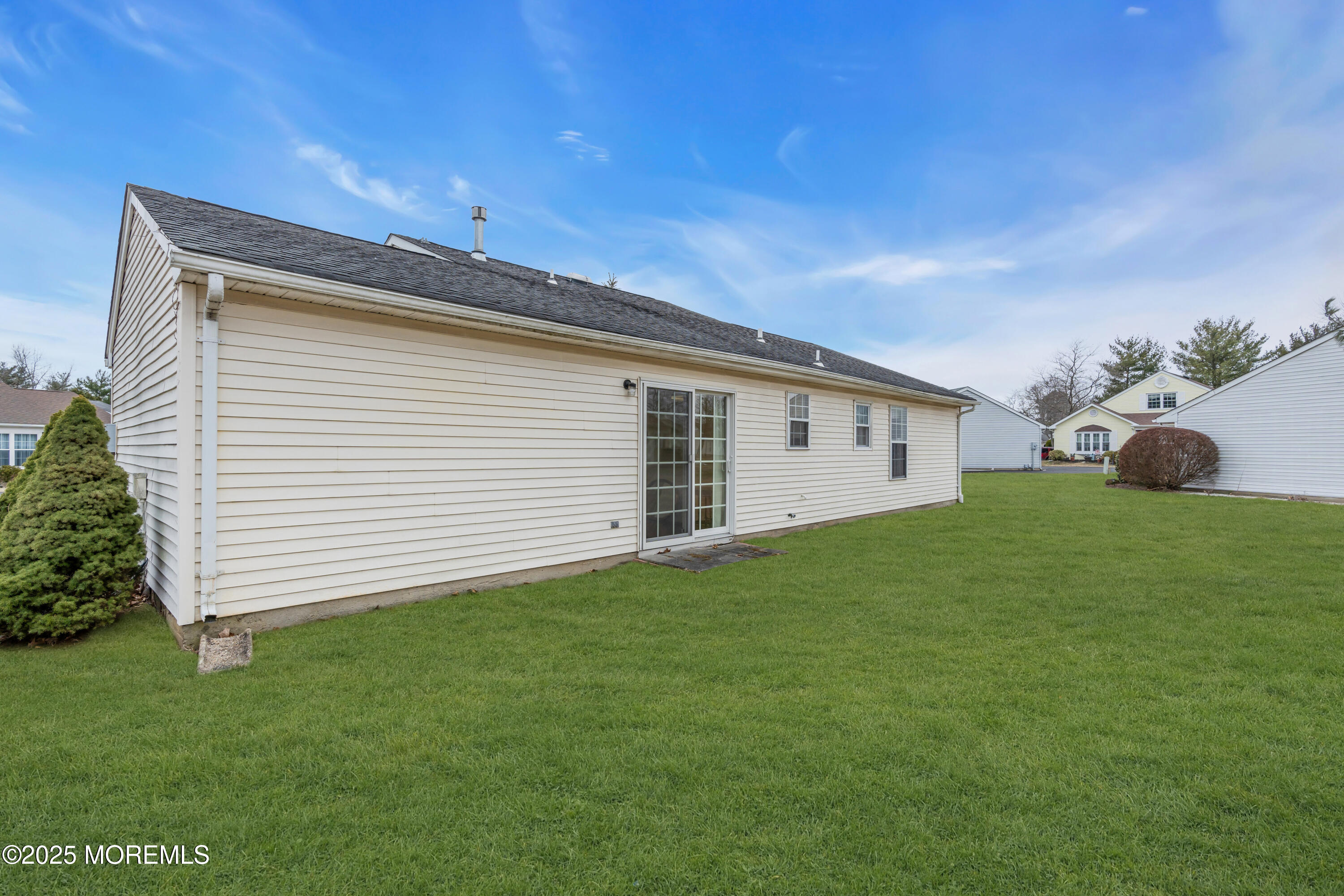 46 Edgeware Close #1000, Freehold, New Jersey image 23