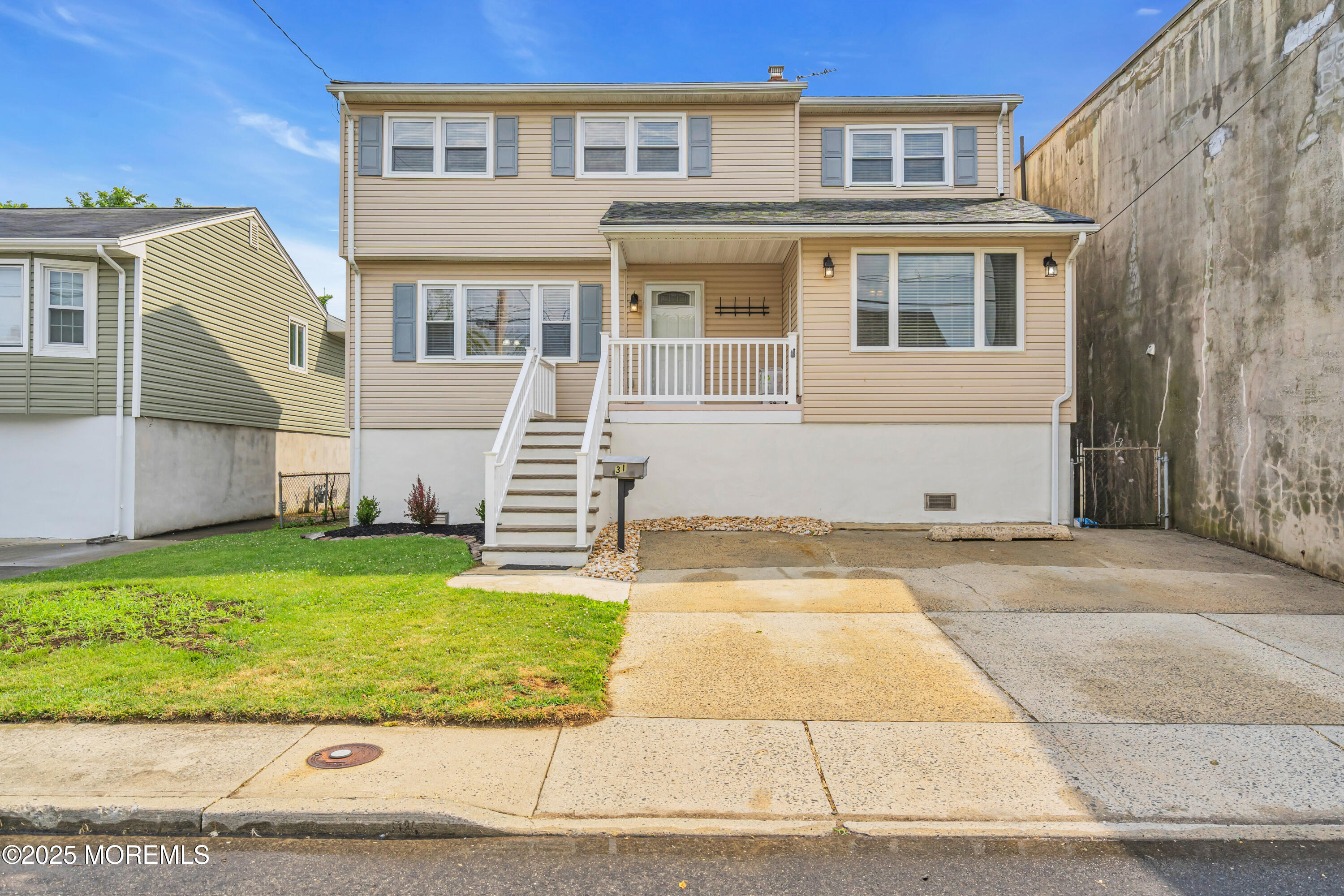 31 4th Street
