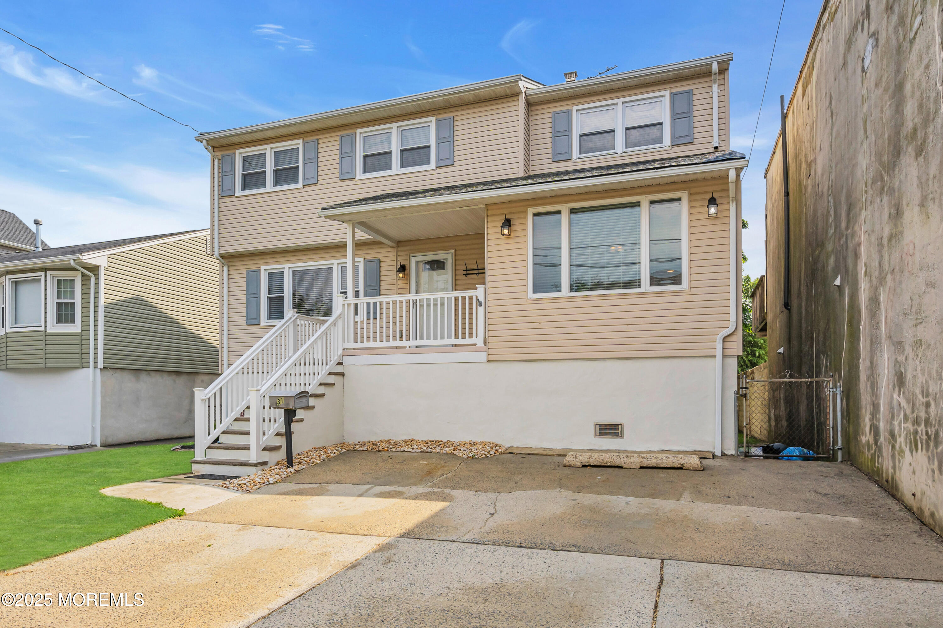 31 4th Street