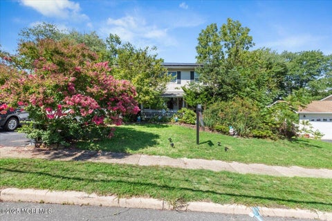 Homes For Sale - 8 Hawaii Road<br/> Jackson, NJ 08527