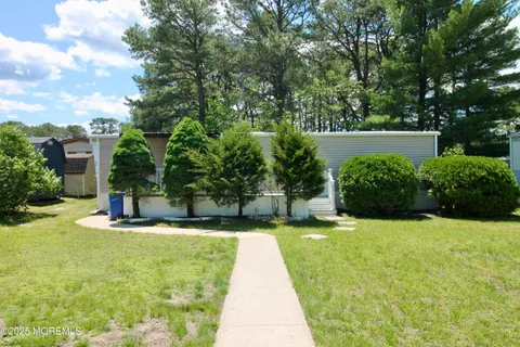 MLS: 22514634