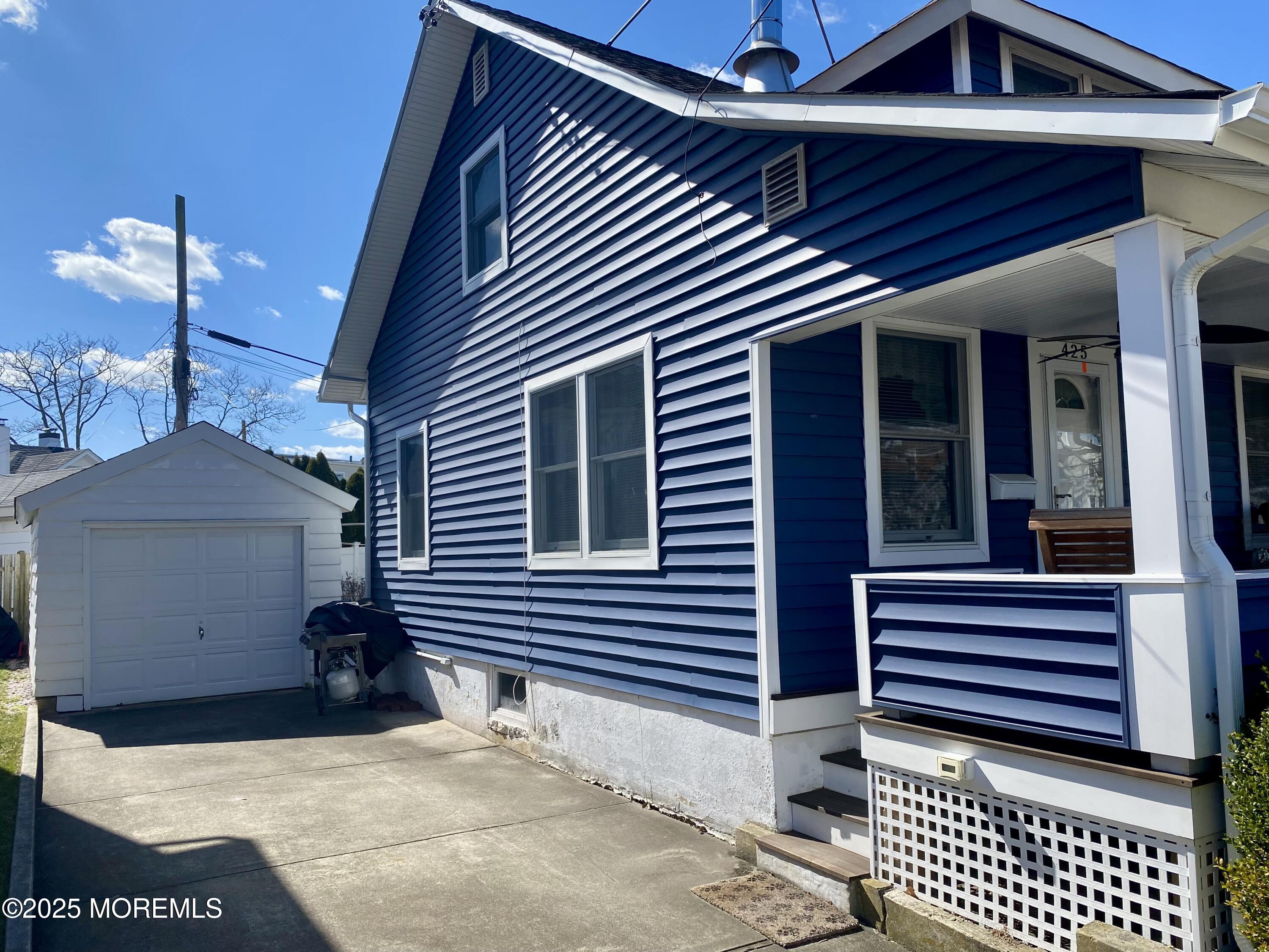 425 Washington Avenue S