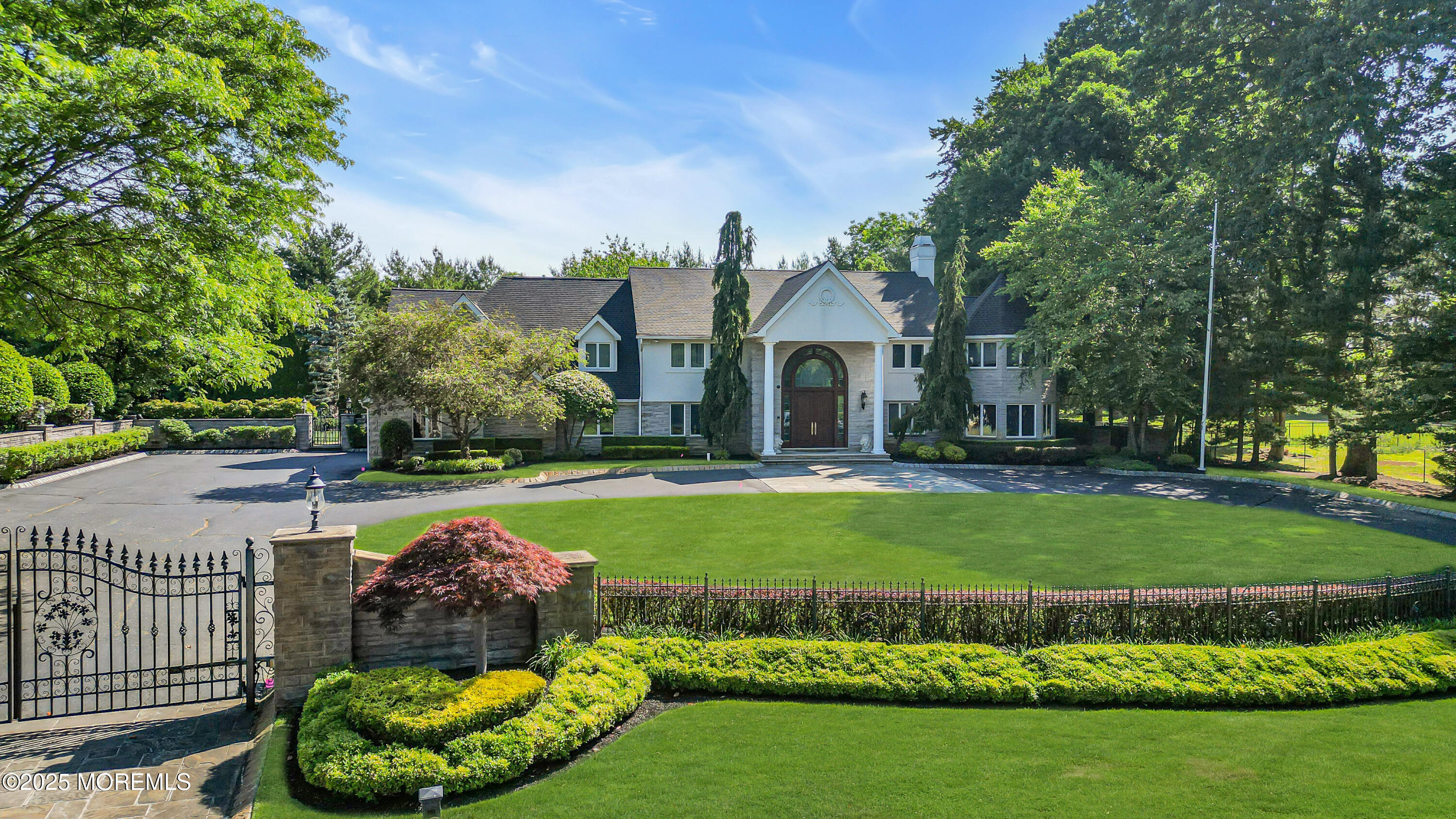 100 Sandalwood Drive, Marlboro, New Jersey image 2
