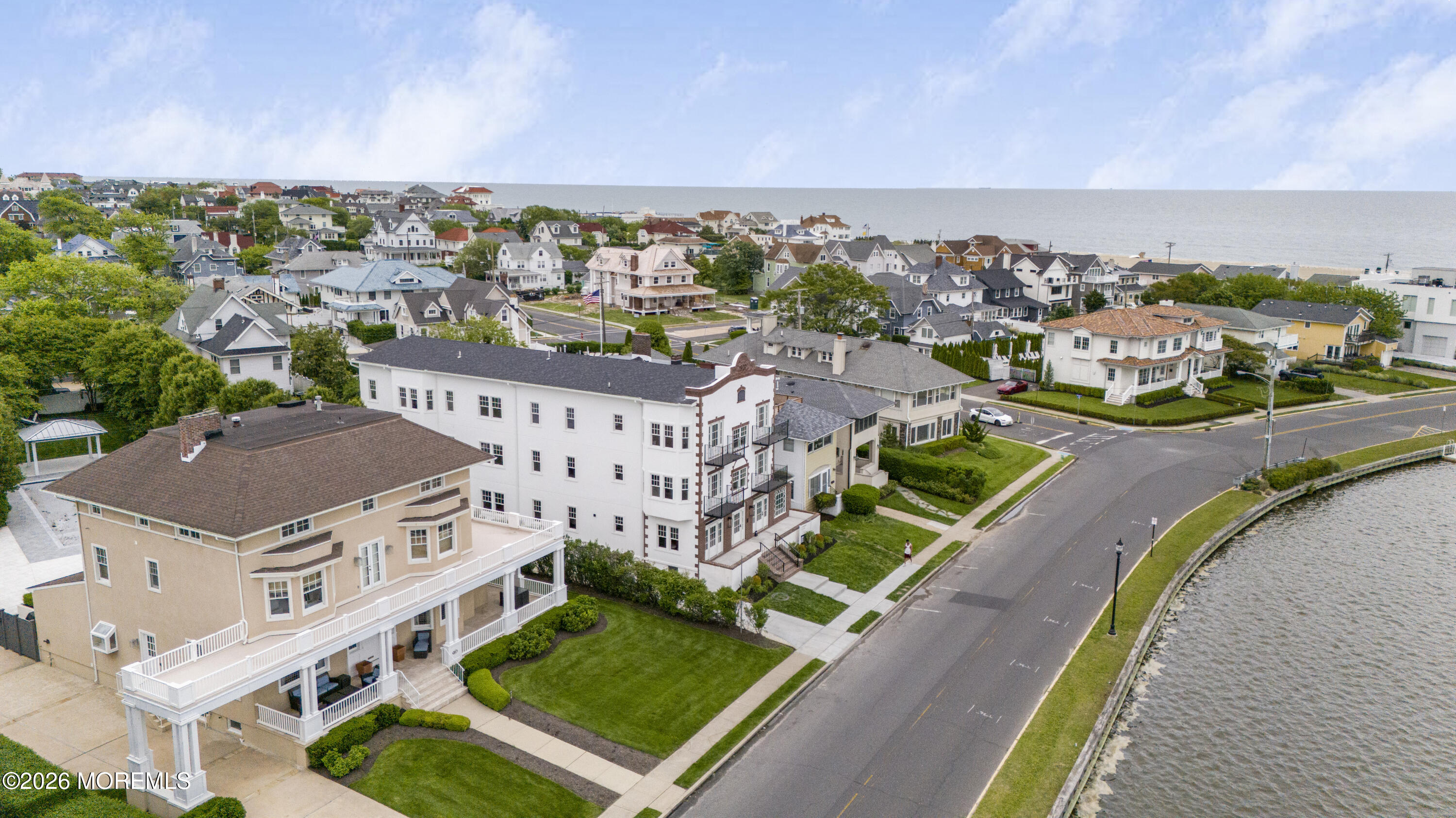 205 Edgemont Drive BUILDING