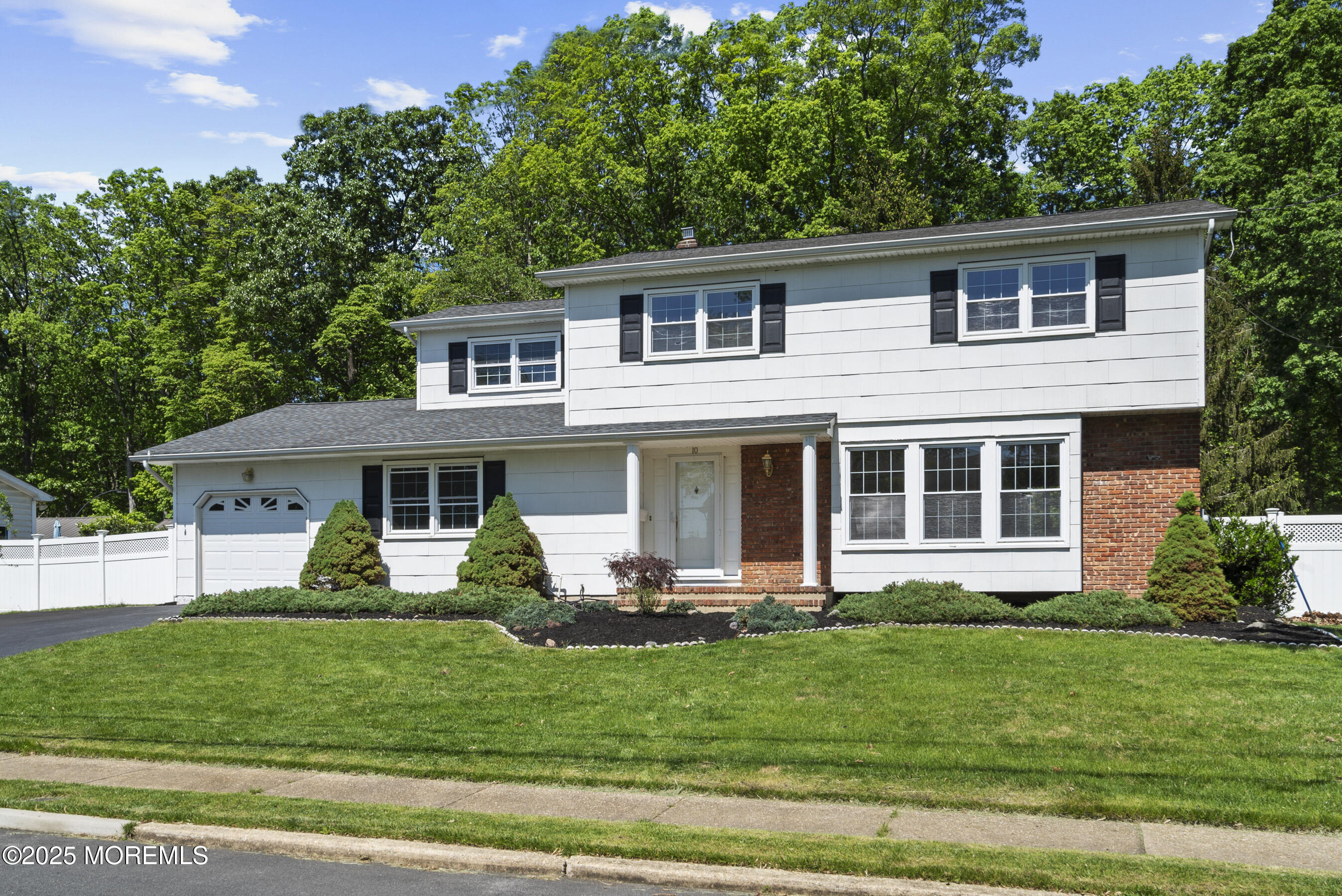10 Pepperidge Road, Howell, New Jersey image 5