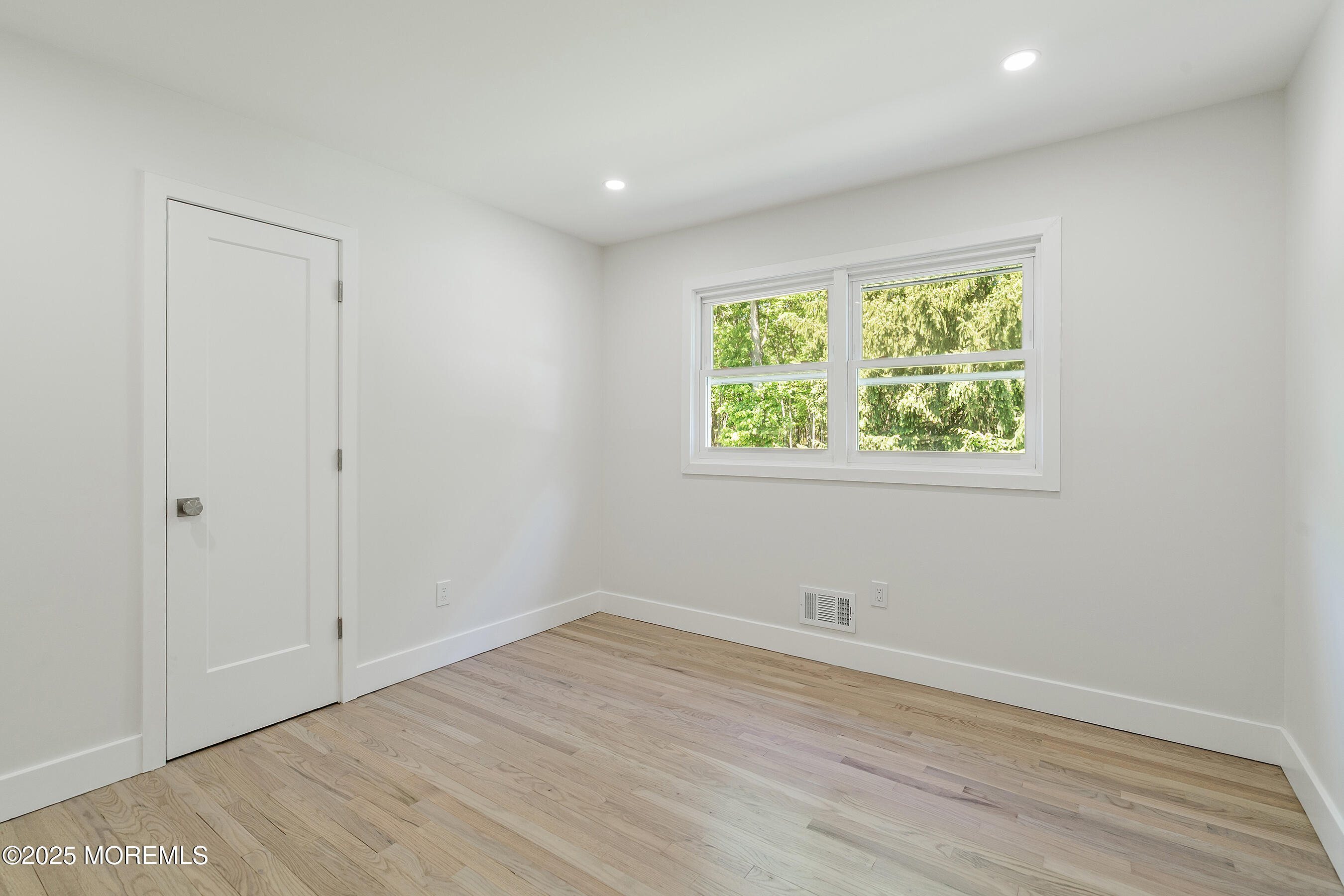 10 Pepperidge Road, Howell, New Jersey image 35