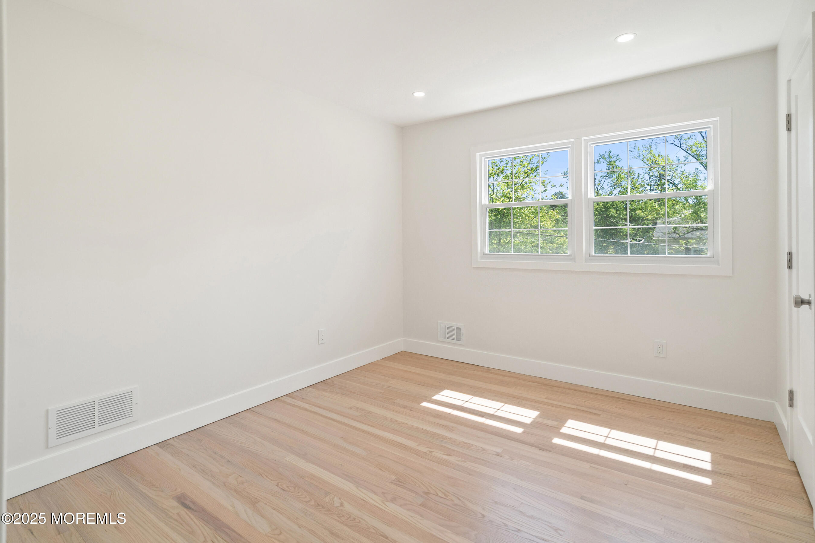 10 Pepperidge Road, Howell, New Jersey image 28