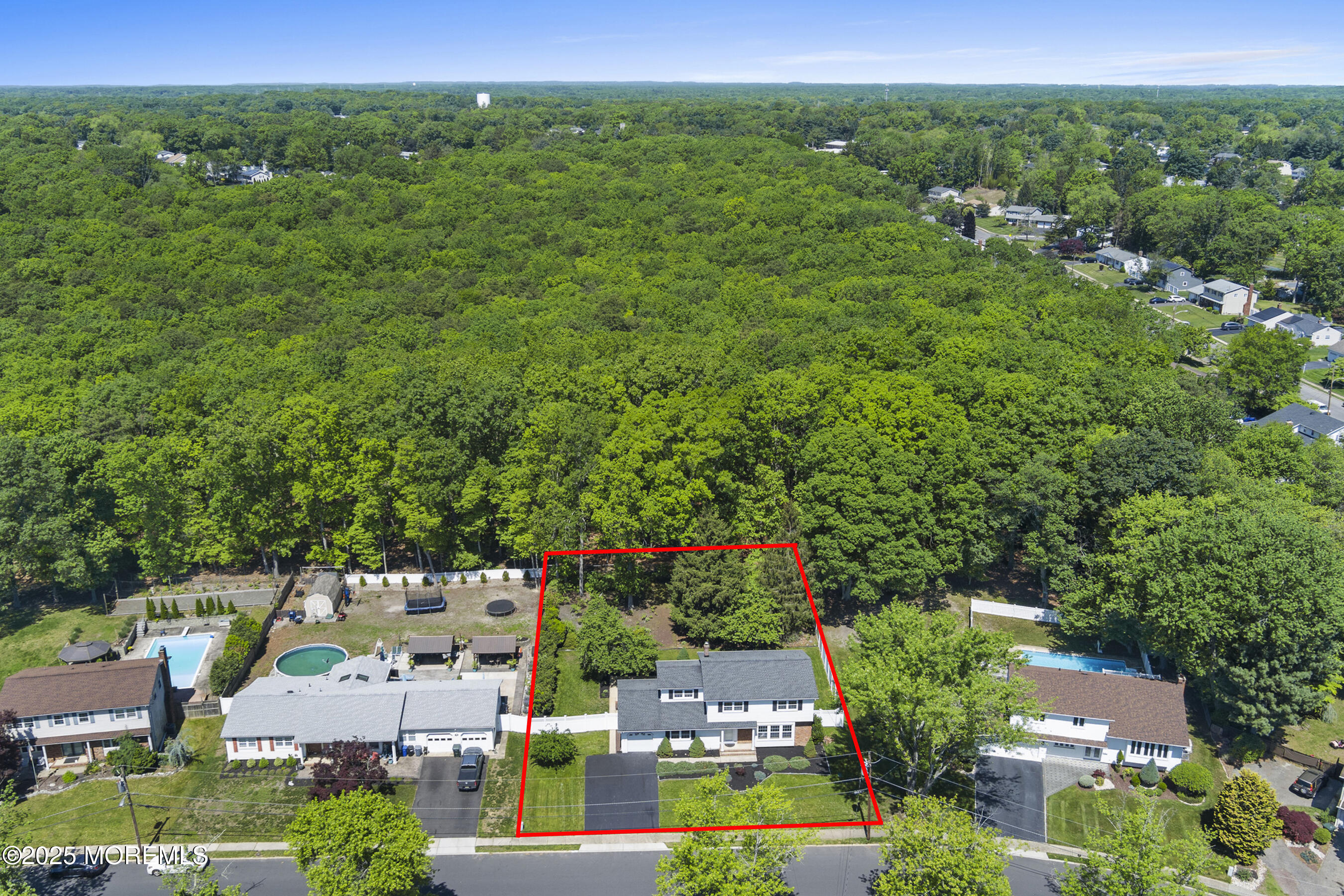 10 Pepperidge Road, Howell, New Jersey image 3