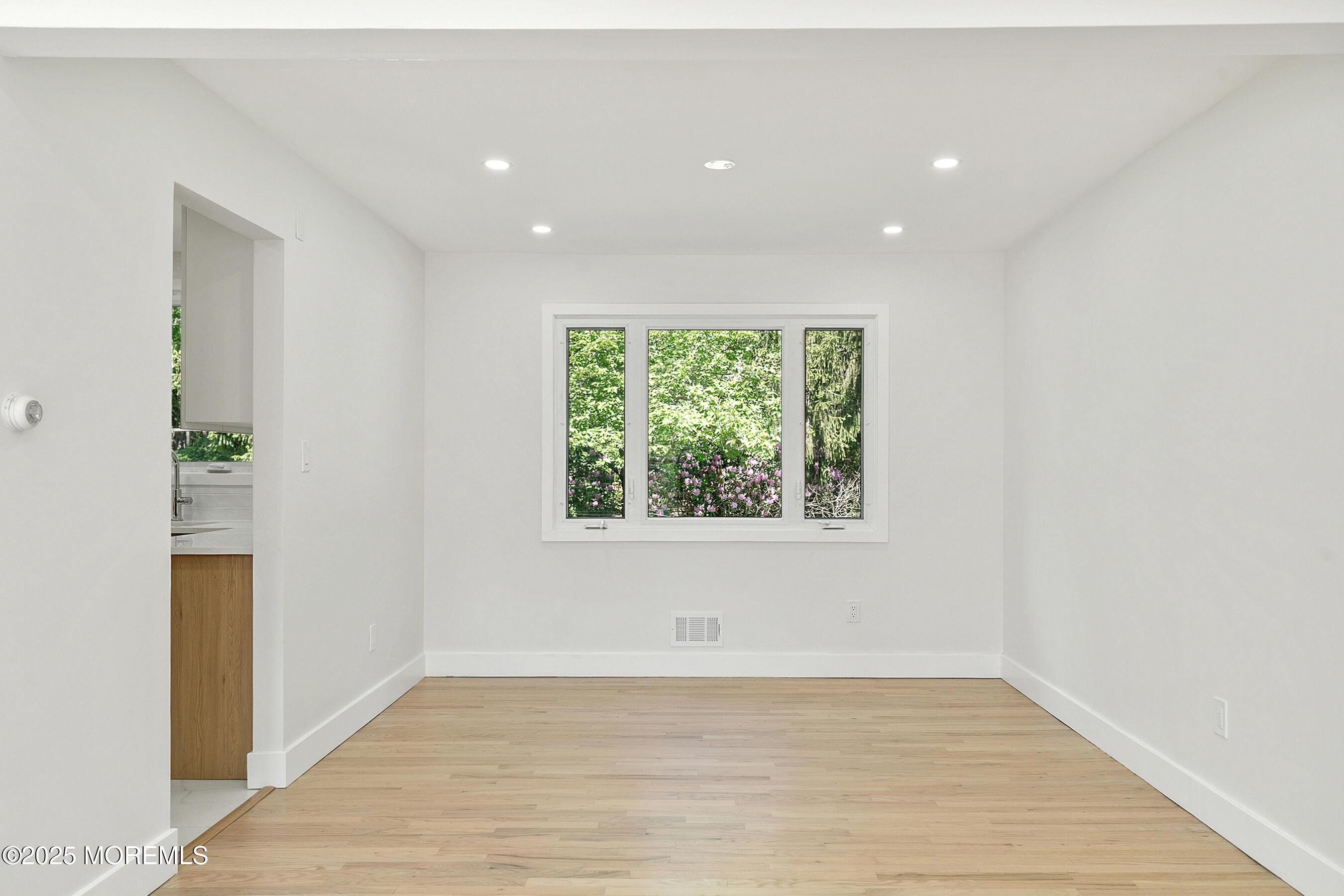 10 Pepperidge Road, Howell, New Jersey image 12
