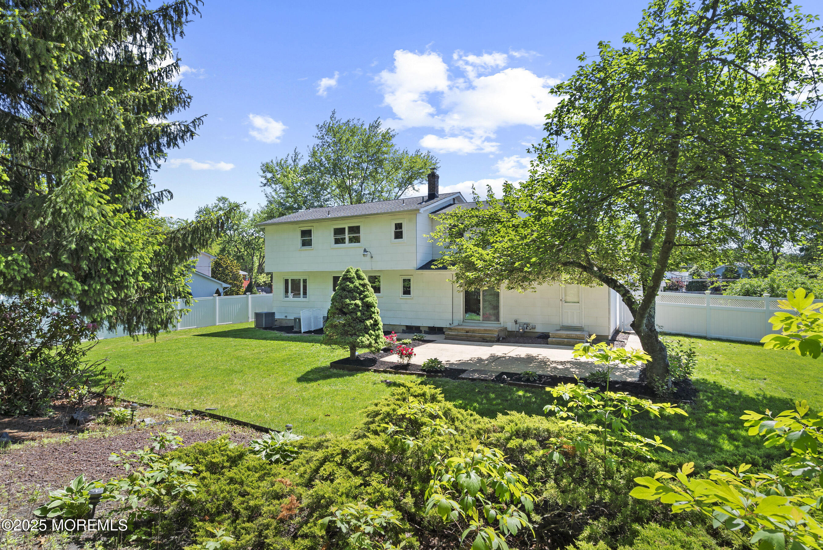 10 Pepperidge Road, Howell, New Jersey image 50