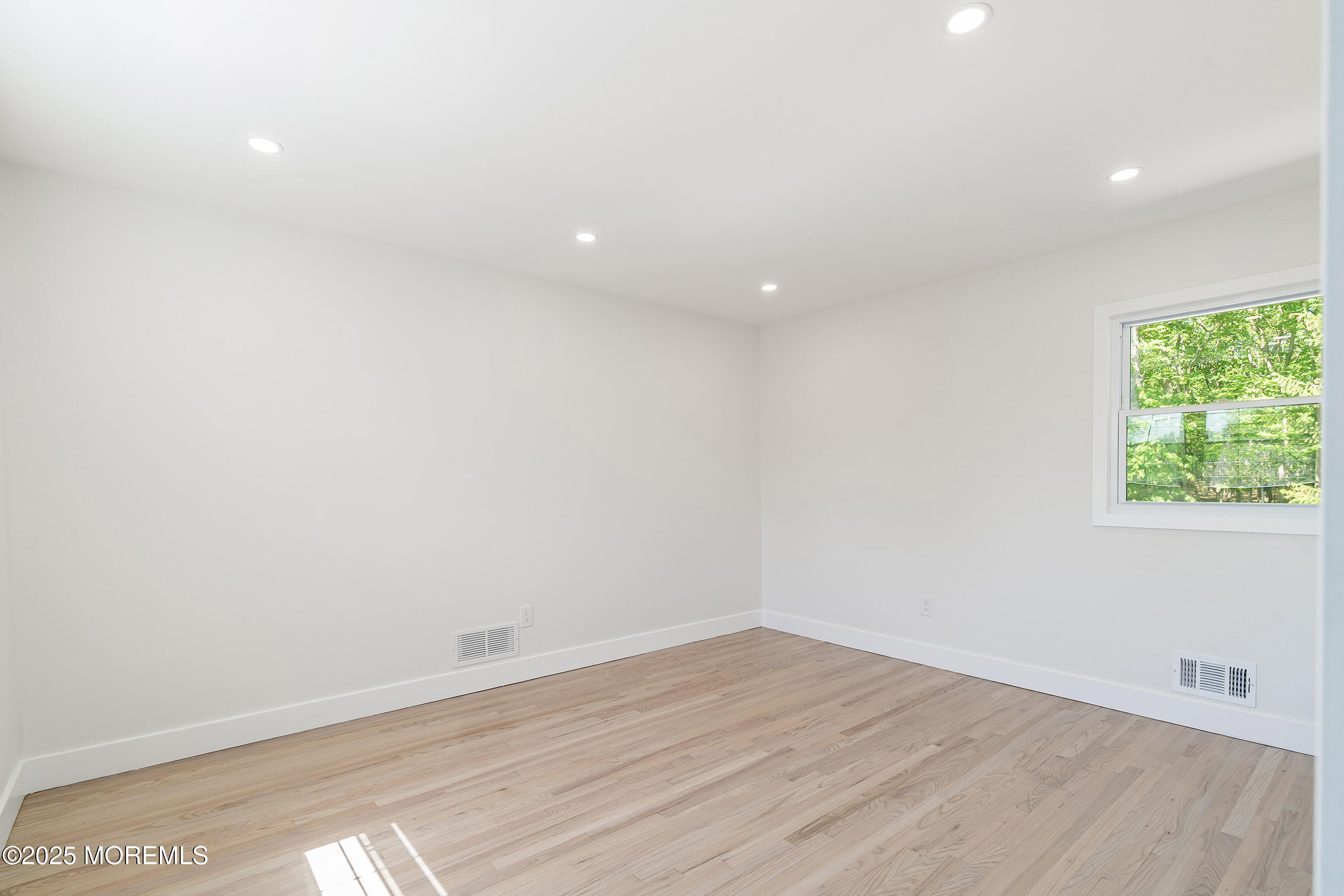 10 Pepperidge Road, Howell, New Jersey image 32