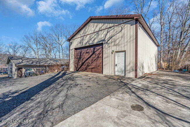 548 Albermarle Road, Brick, New Jersey image 37