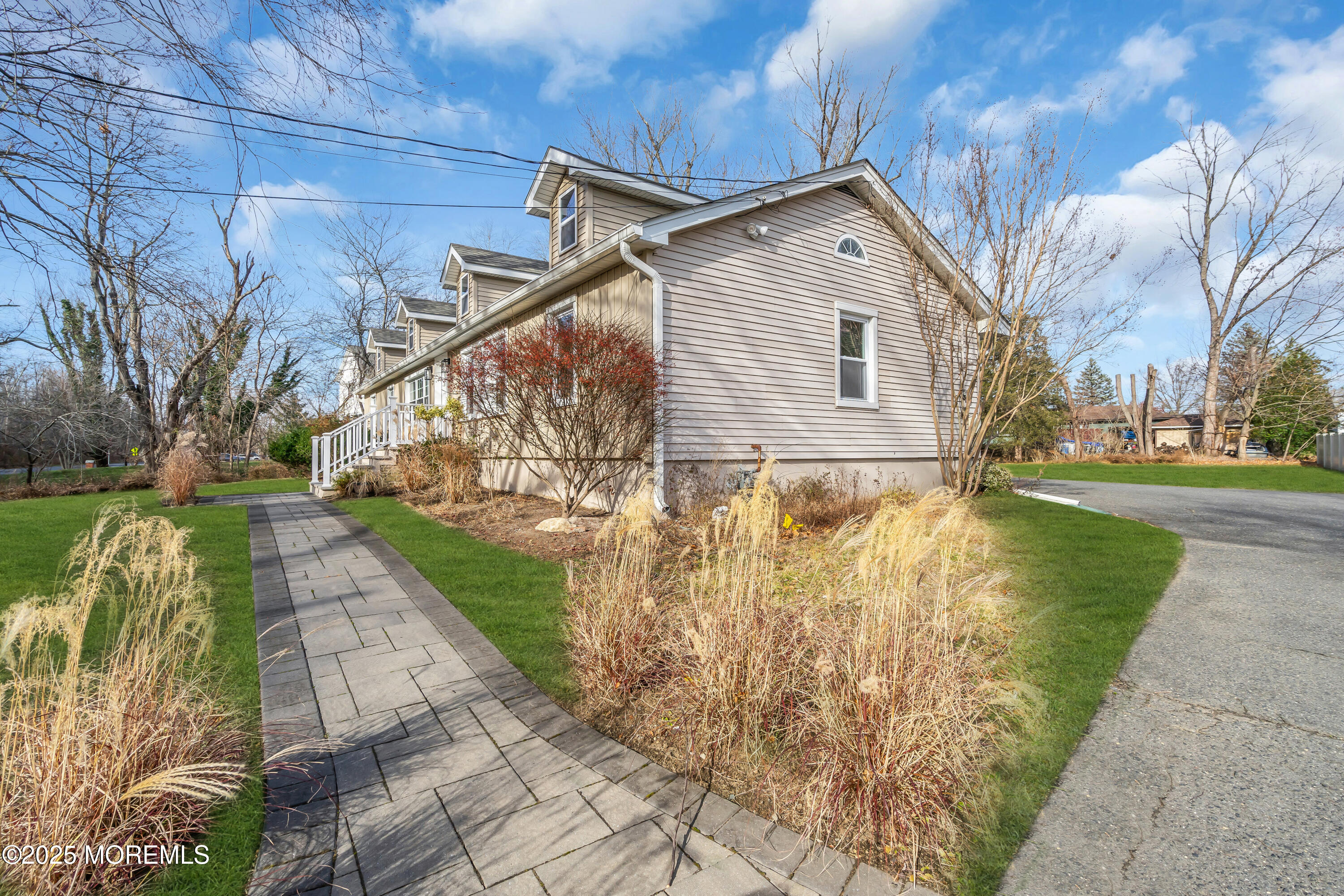 142 Freehold Road