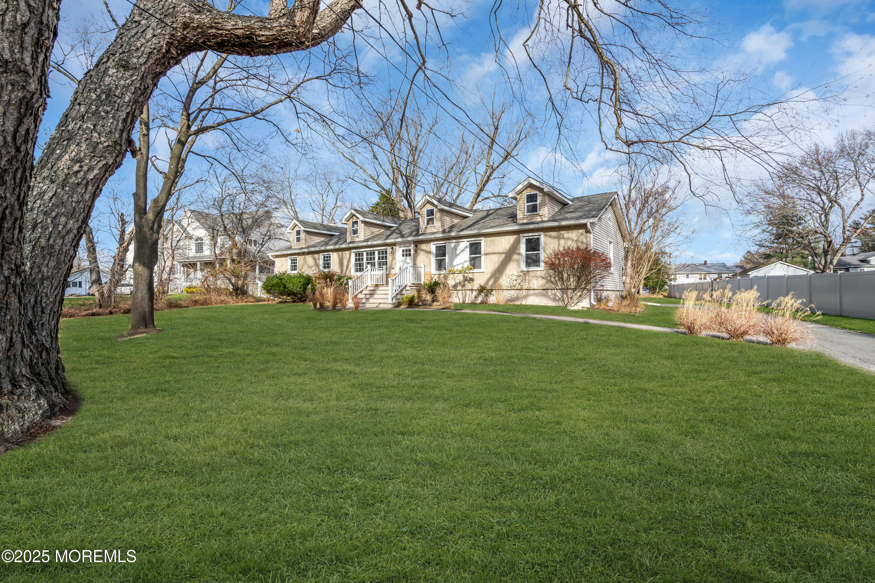 142 Freehold Road